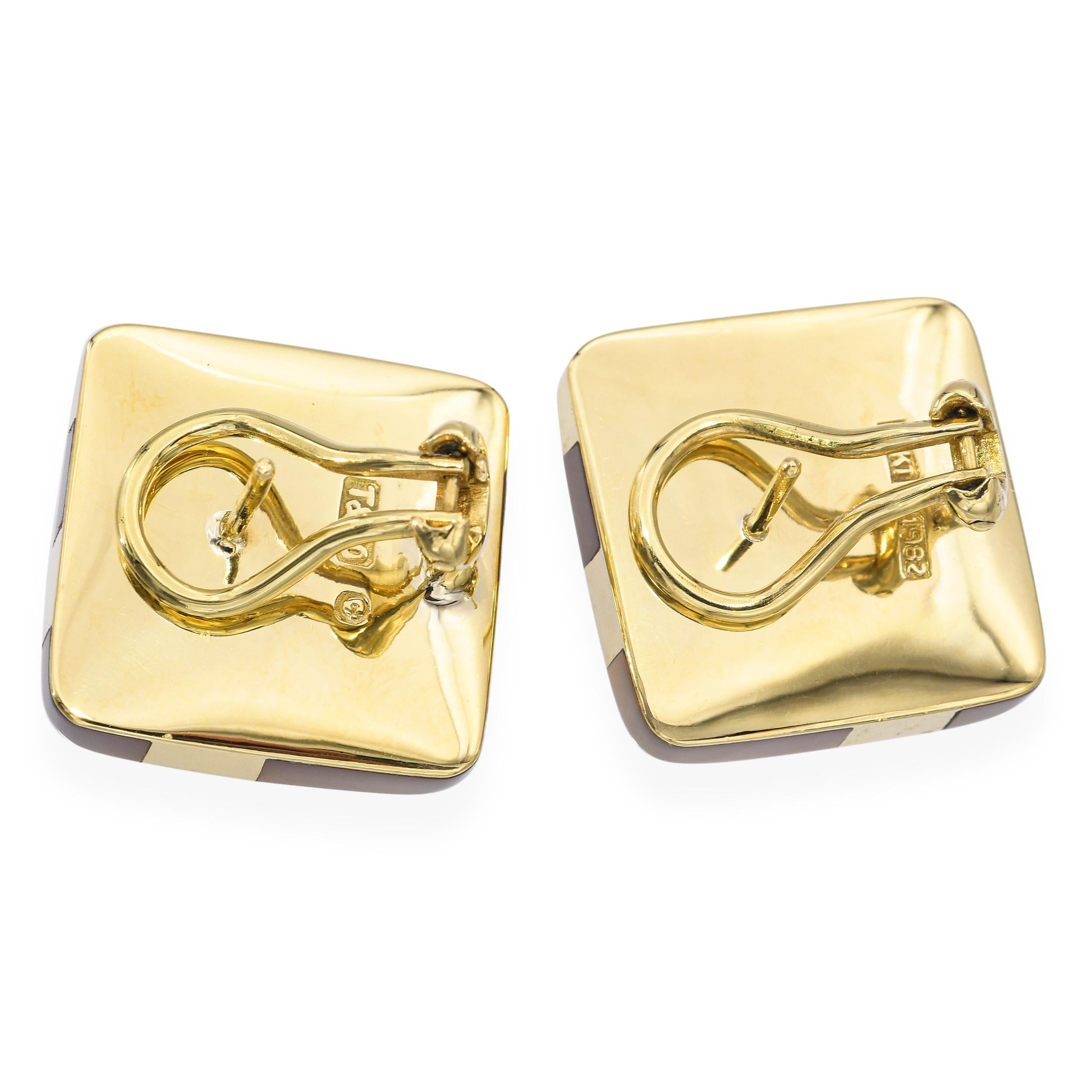 Tiffany & Co. Angela Cummings 18k Gold Perlmutt Schachbrett Ohrringe für Damen oder Herren im Angebot