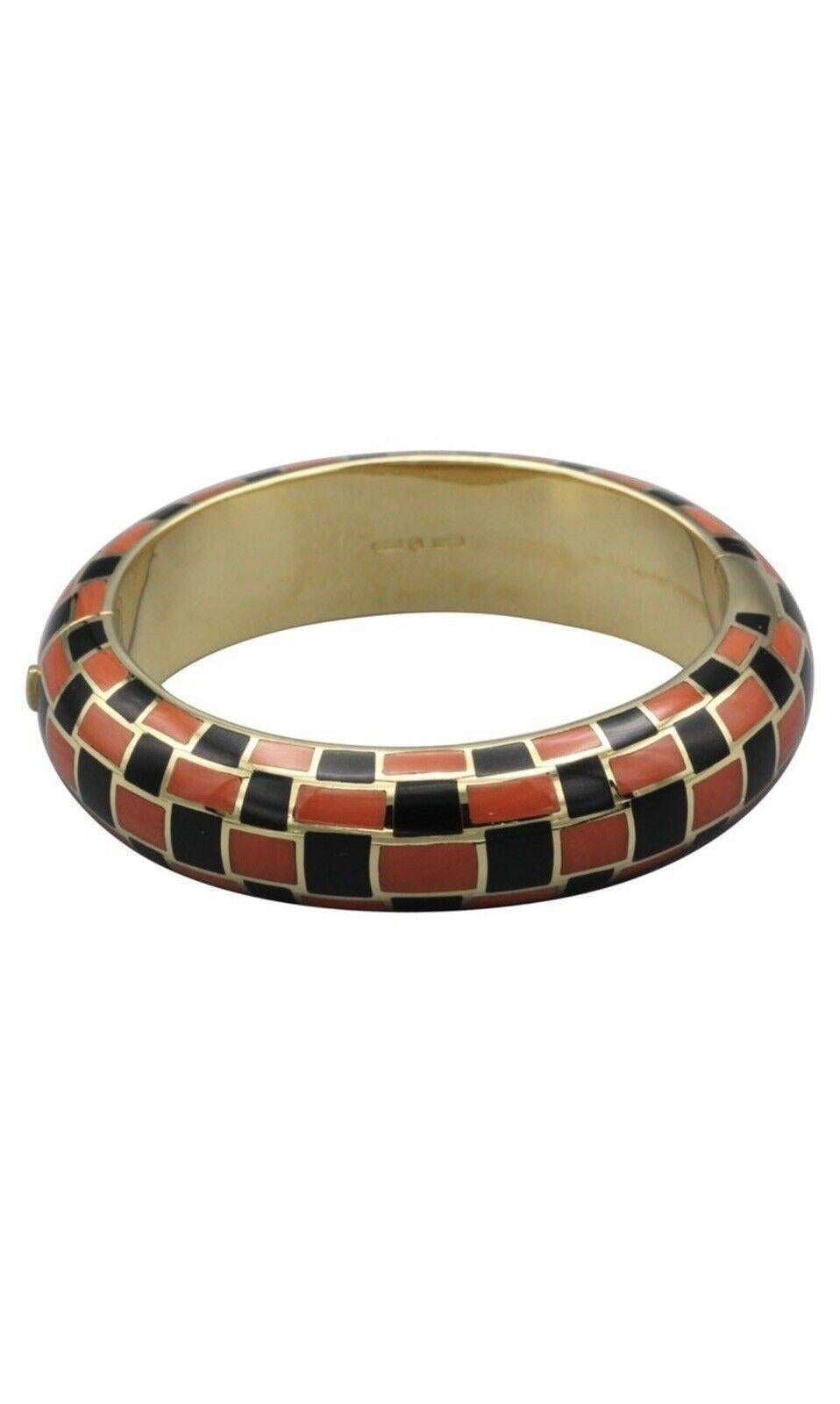 Women's or Men's TIFFANY & CO. ANGELA CUMMINGS 18k Yellow Gold, Coral & Black Jade Inlay Bangle For Sale
