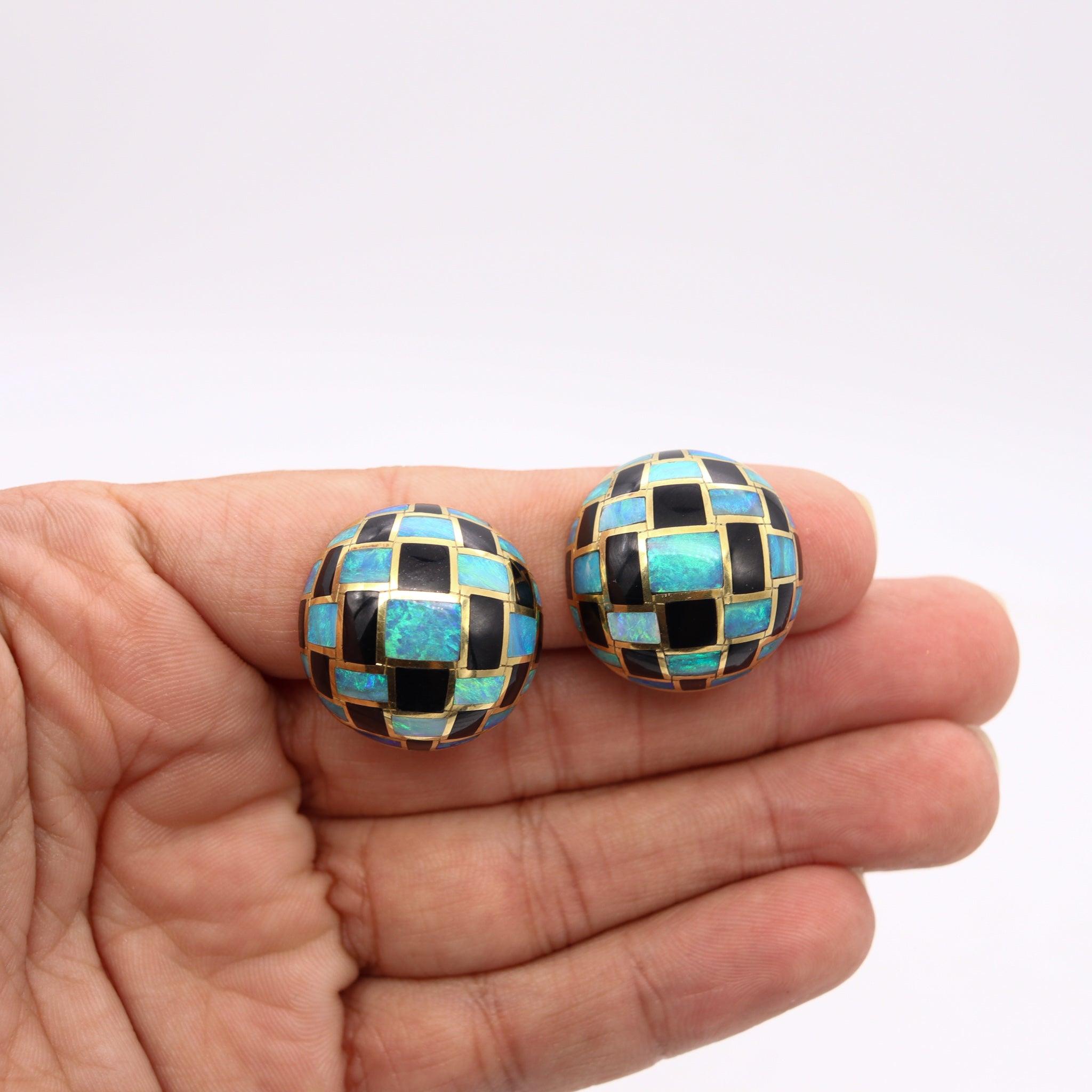 Geometric earrings designed by Angela Cummings for Tiffany & Co.

Beautiful pair of clips-on earrings, created in New York city by the designer Angela Cummings for the Tiffany Studios back in the late 1978. This wonderful and very rare pair of