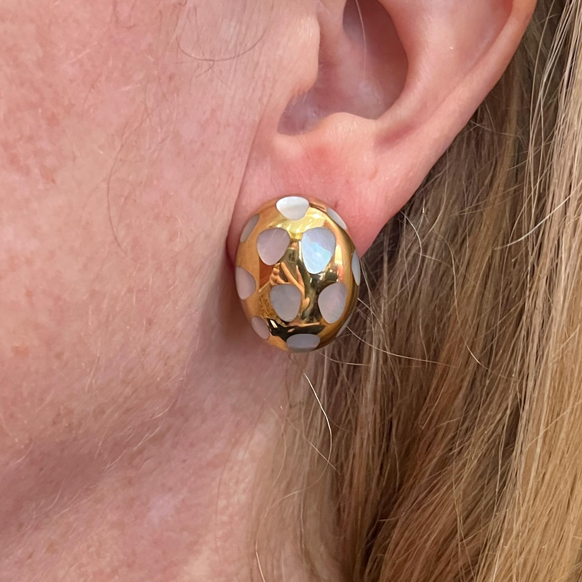 Men's TIFFANY & CO., ANGELA CUMMINGS Gold and Mother of Pearl Earrings 