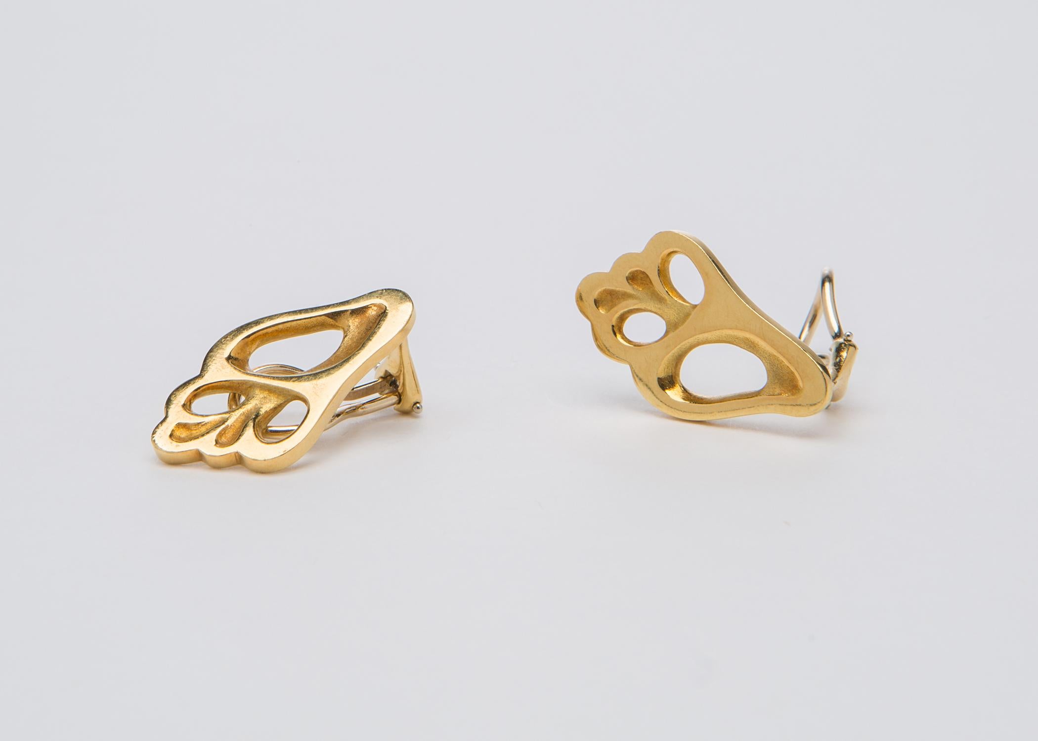 Contemporary Tiffany & Co. Angela Cummings Gold Seashell Earrings