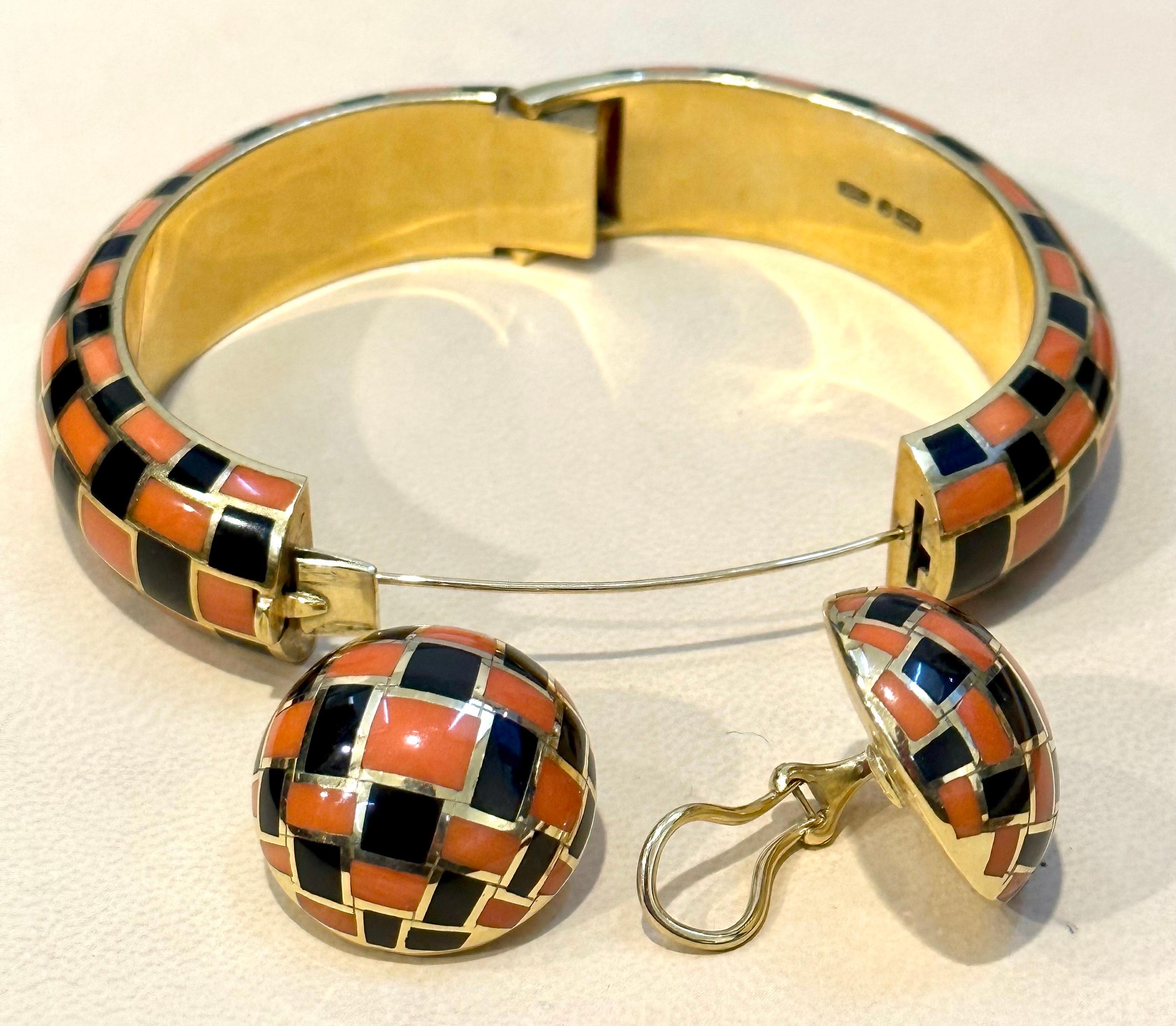 Retro Tiffany & Co. Angela Cummings Inlaid Black Jade Coral 18k Gold Bangle + Earrings For Sale