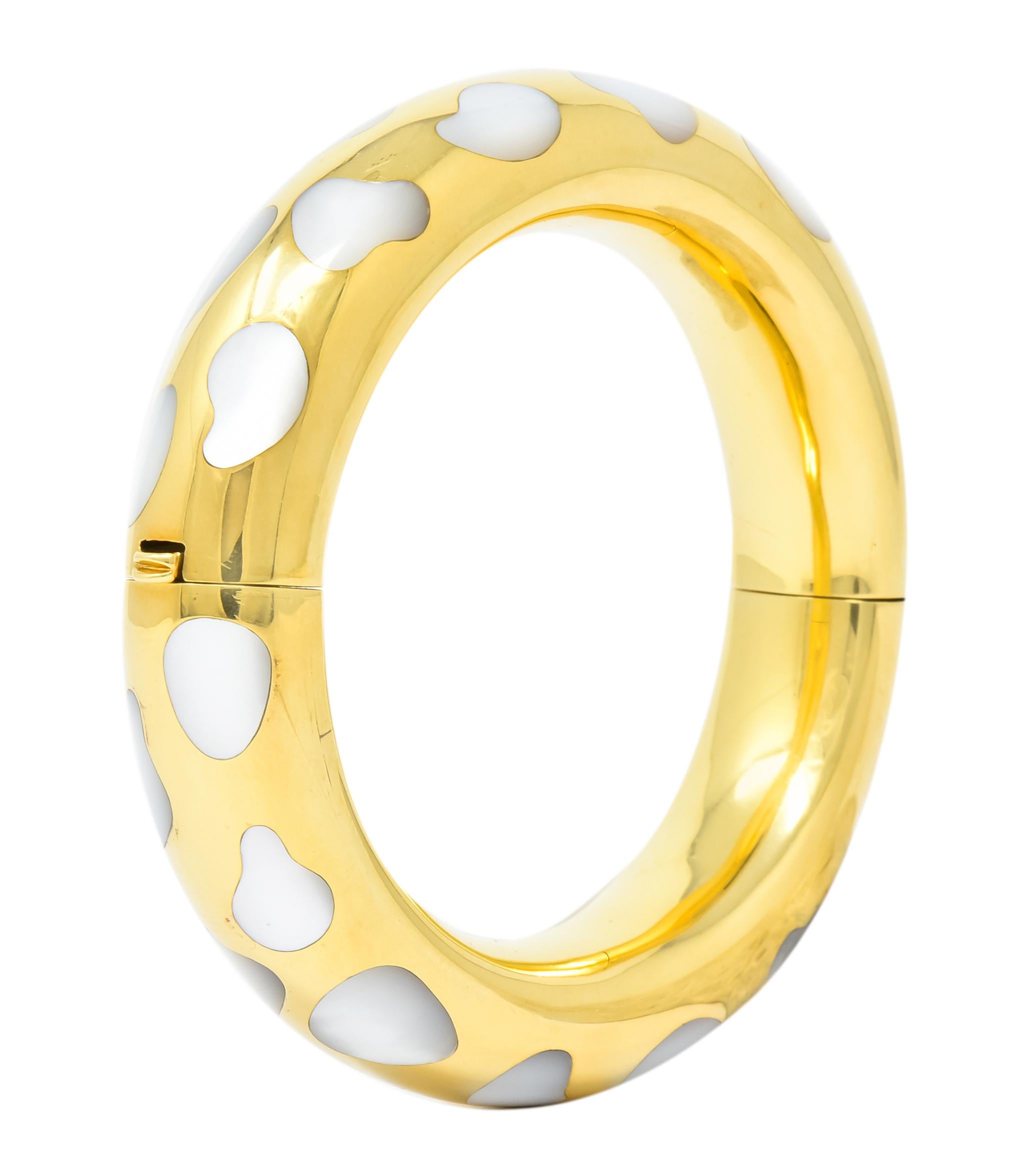 Tiffany & Co. Angela Cummings Mother of Pearl 18 Karat Gold Bangle Bracelet 2