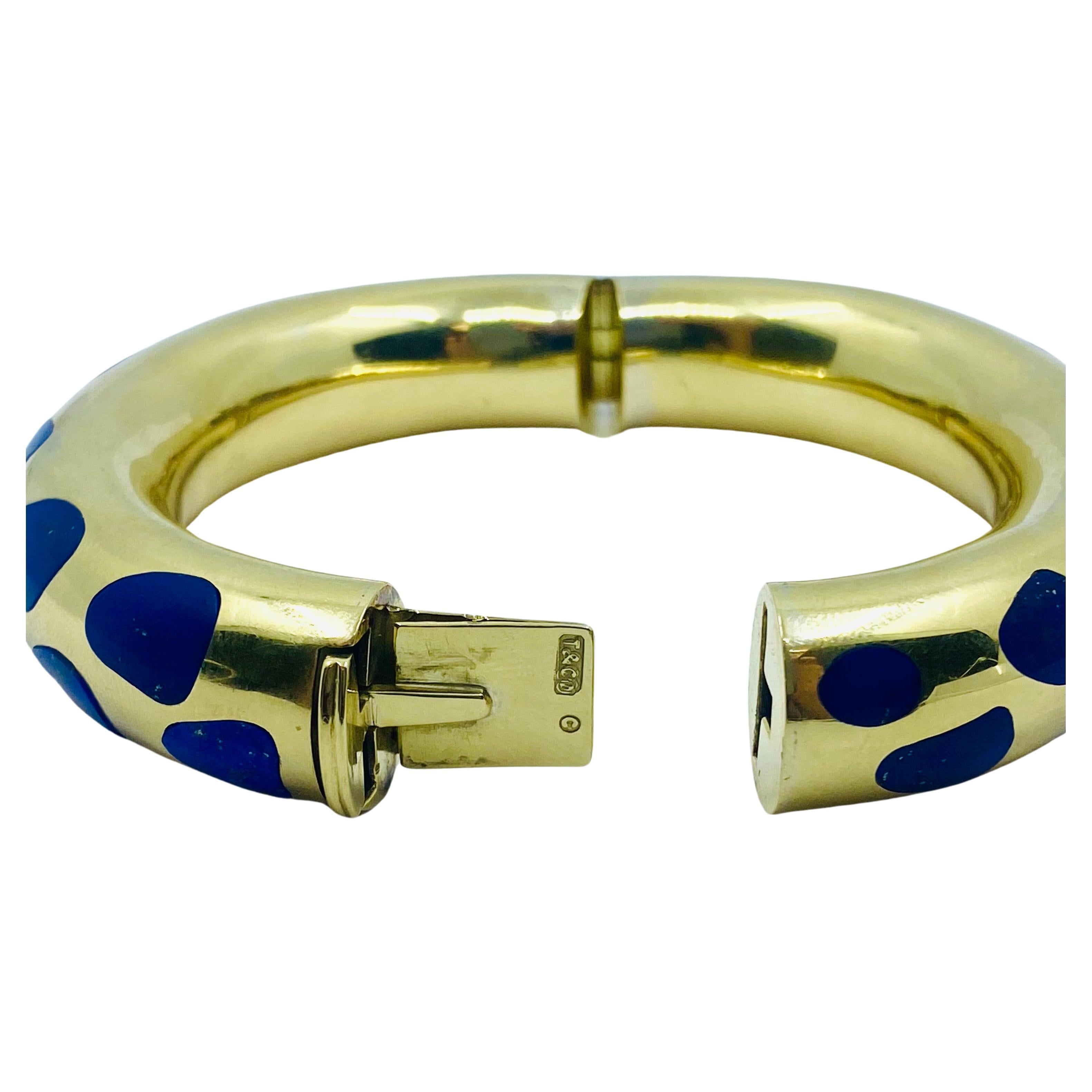 Tiffany & Co. Angela Cummings, bracelet en or incrusté de lapis positifs et négatifs Unisexe en vente