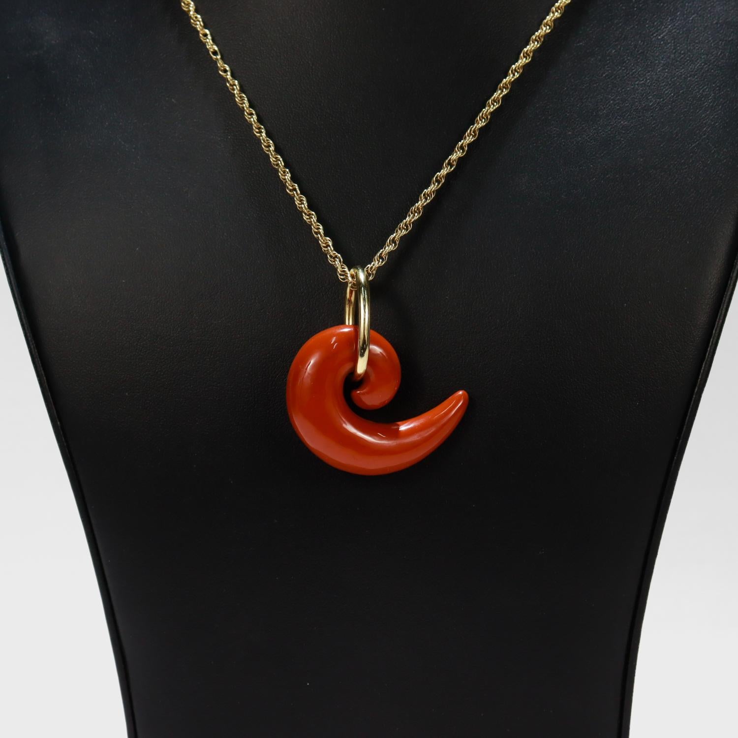 Tiffany & Co Angela Cummings Roter Jaspis-Komma-Anhänger für eine Halskette, 1970er Jahre 10