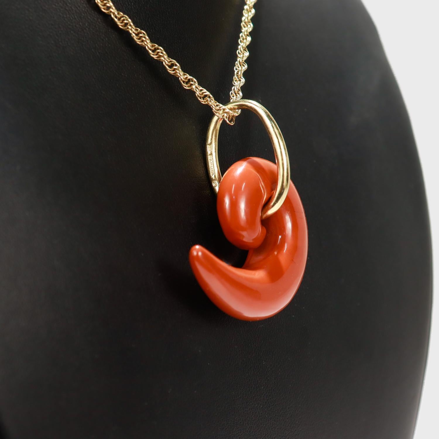 Tiffany & Co Angela Cummings Roter Jaspis-Komma-Anhänger für eine Halskette, 1970er Jahre 11