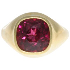 Vintage Tiffany & Co. Angela Cummings Rhodolite Garnet Gold Ring