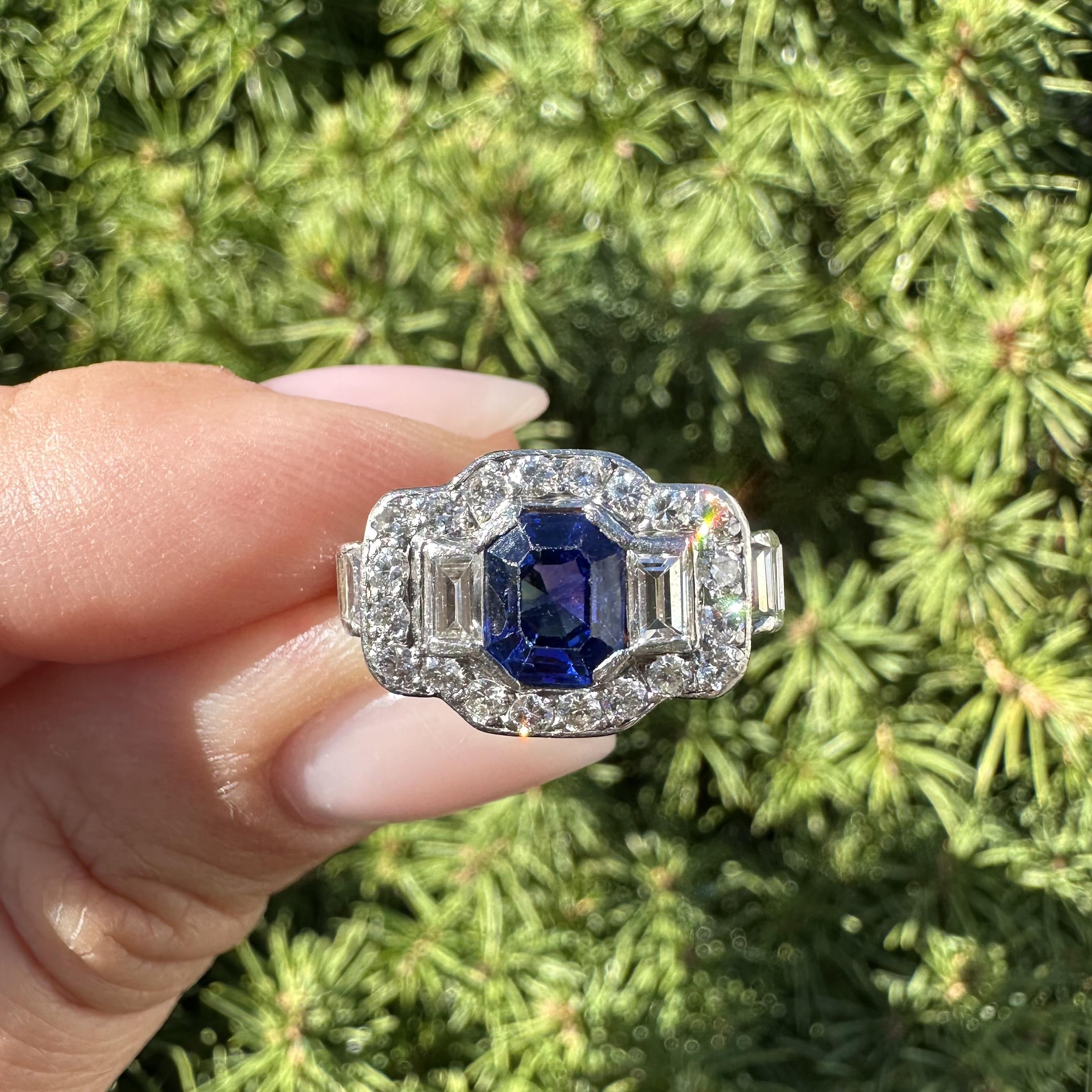 Tiffany & Co. Antico anello in platino Art Deco Royal Blue No Heat con zaffiro e diamante in vendita 6