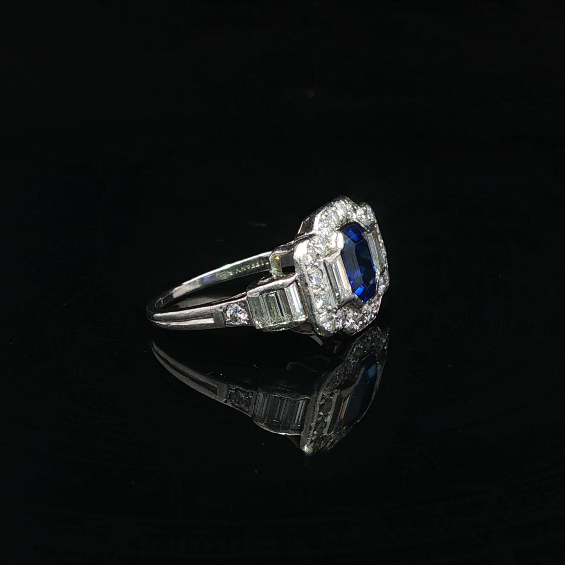 Tiffany & Co. Antico anello in platino Art Deco Royal Blue No Heat con zaffiro e diamante in vendita 10
