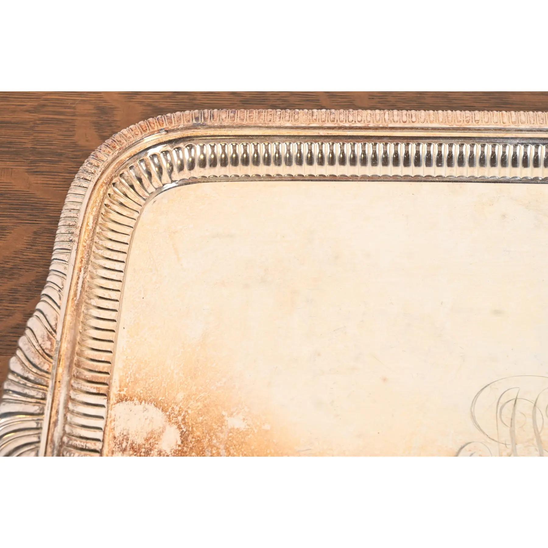Placcato argento Tiffany & Co. Antico vassoio da portata in silverplate Art Deco in vendita
