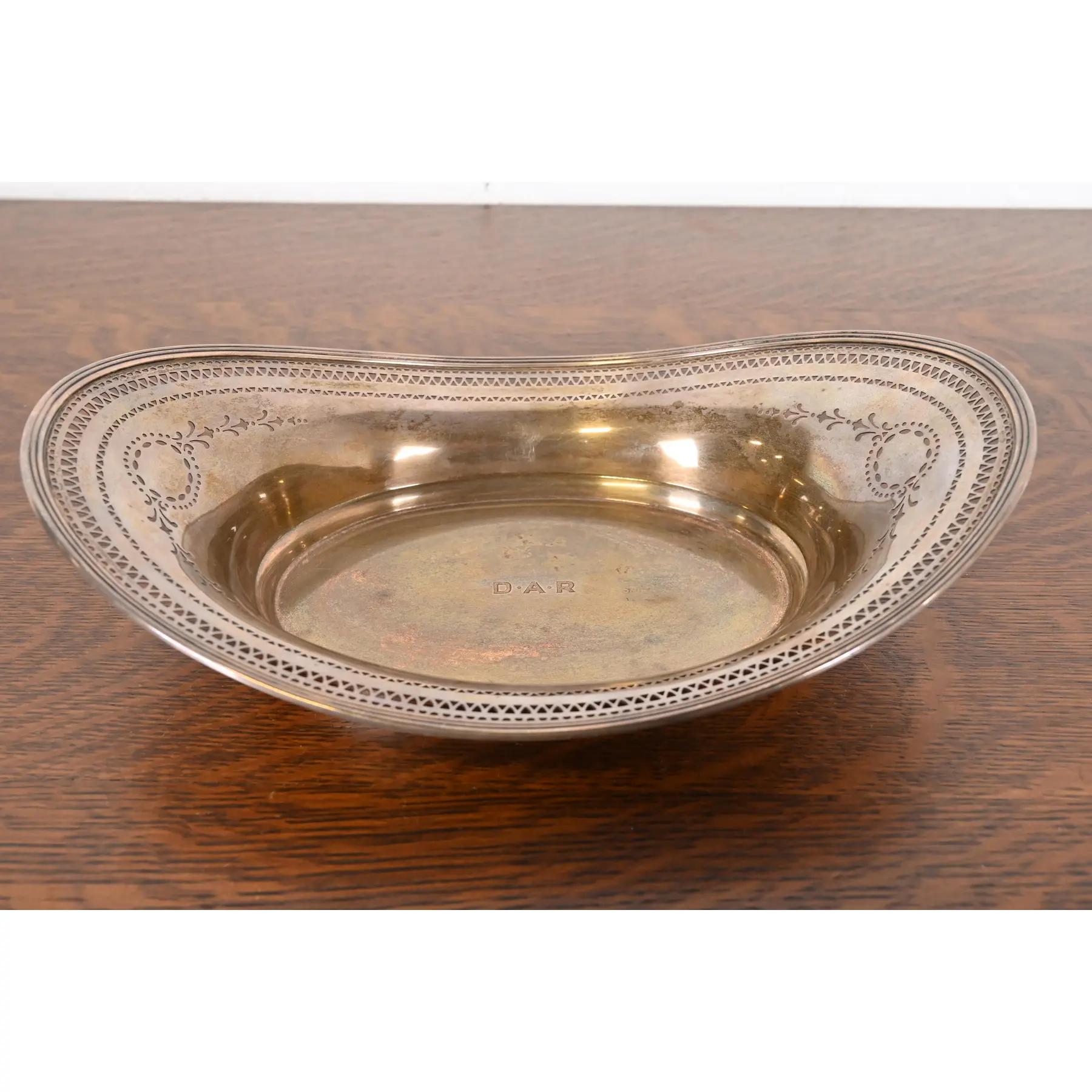 American Tiffany & Co. Antique Art Deco Sterling Silver Reticulated Centerpiece Bowl For Sale
