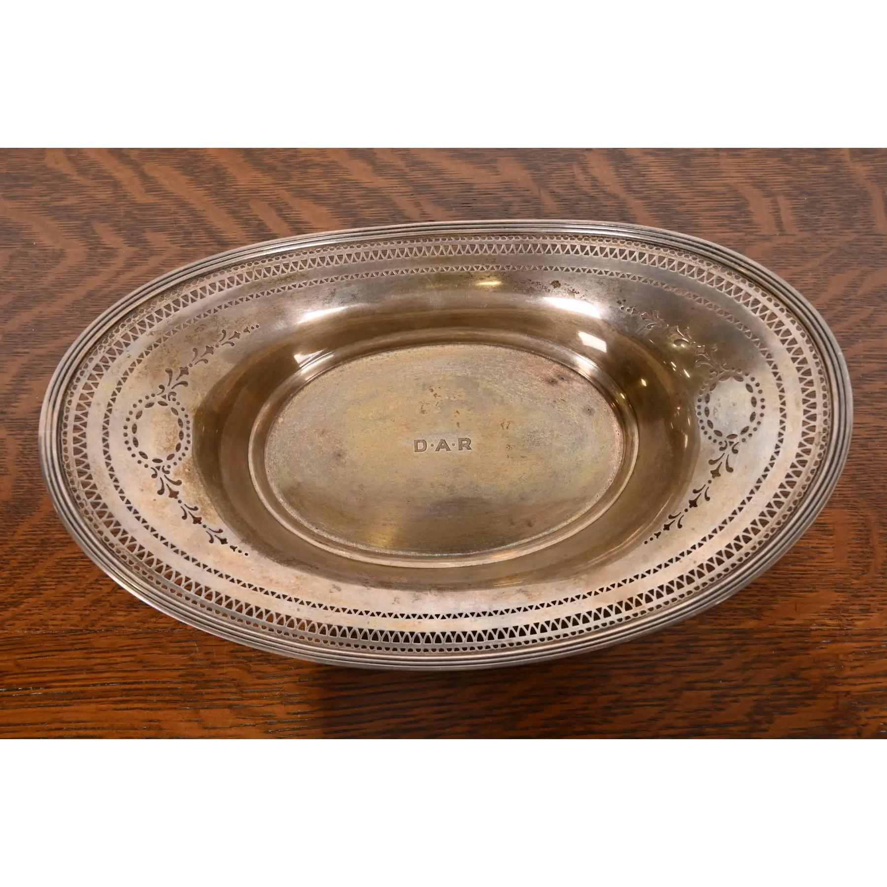 Tiffany & Co. Antique Art Deco Sterling Silver Reticulated Centerpiece Bowl For Sale 1