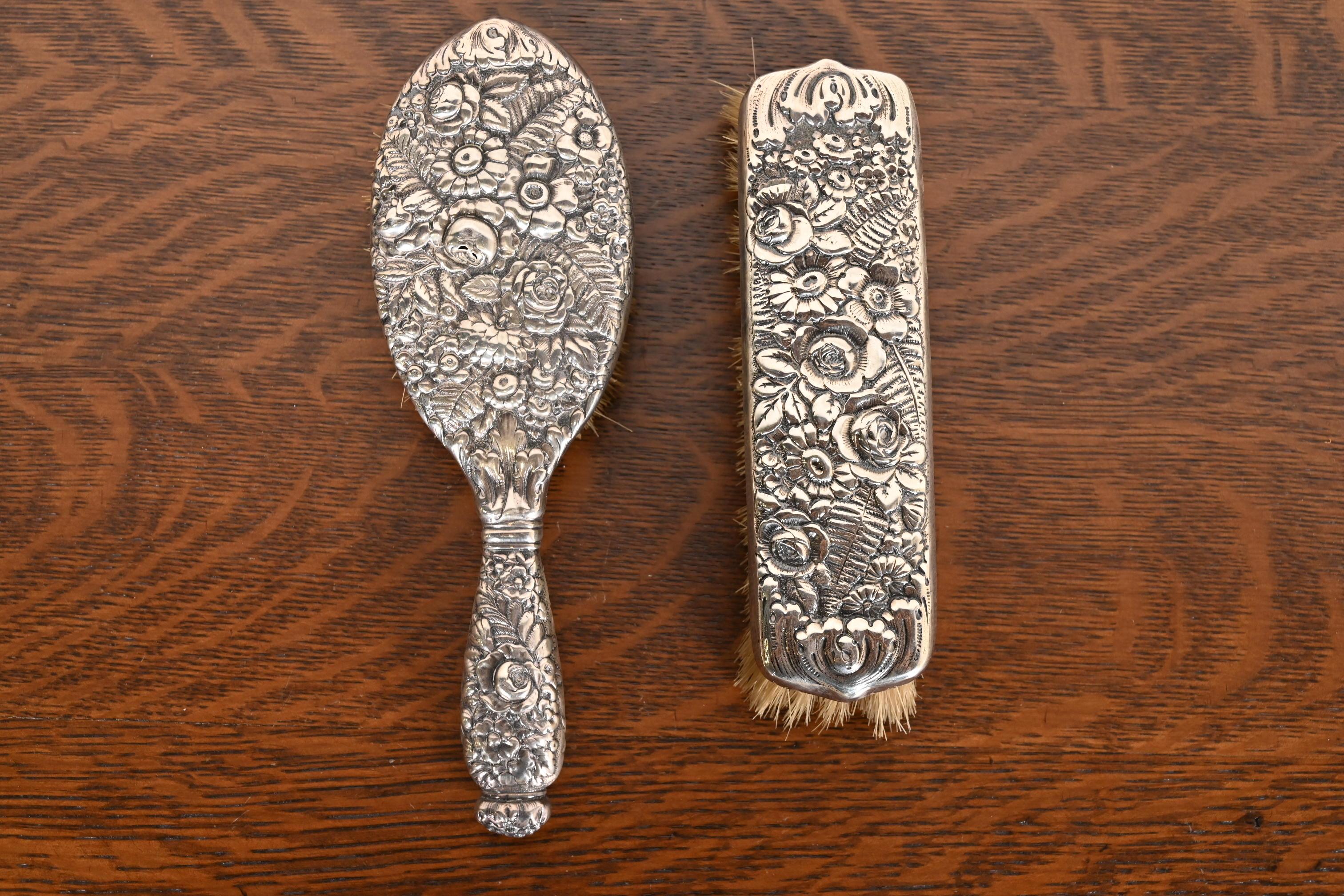 Tiffany & Co. Antique Art Nouveau Sterling Silver Repousse Dresser Set In Good Condition In South Bend, IN