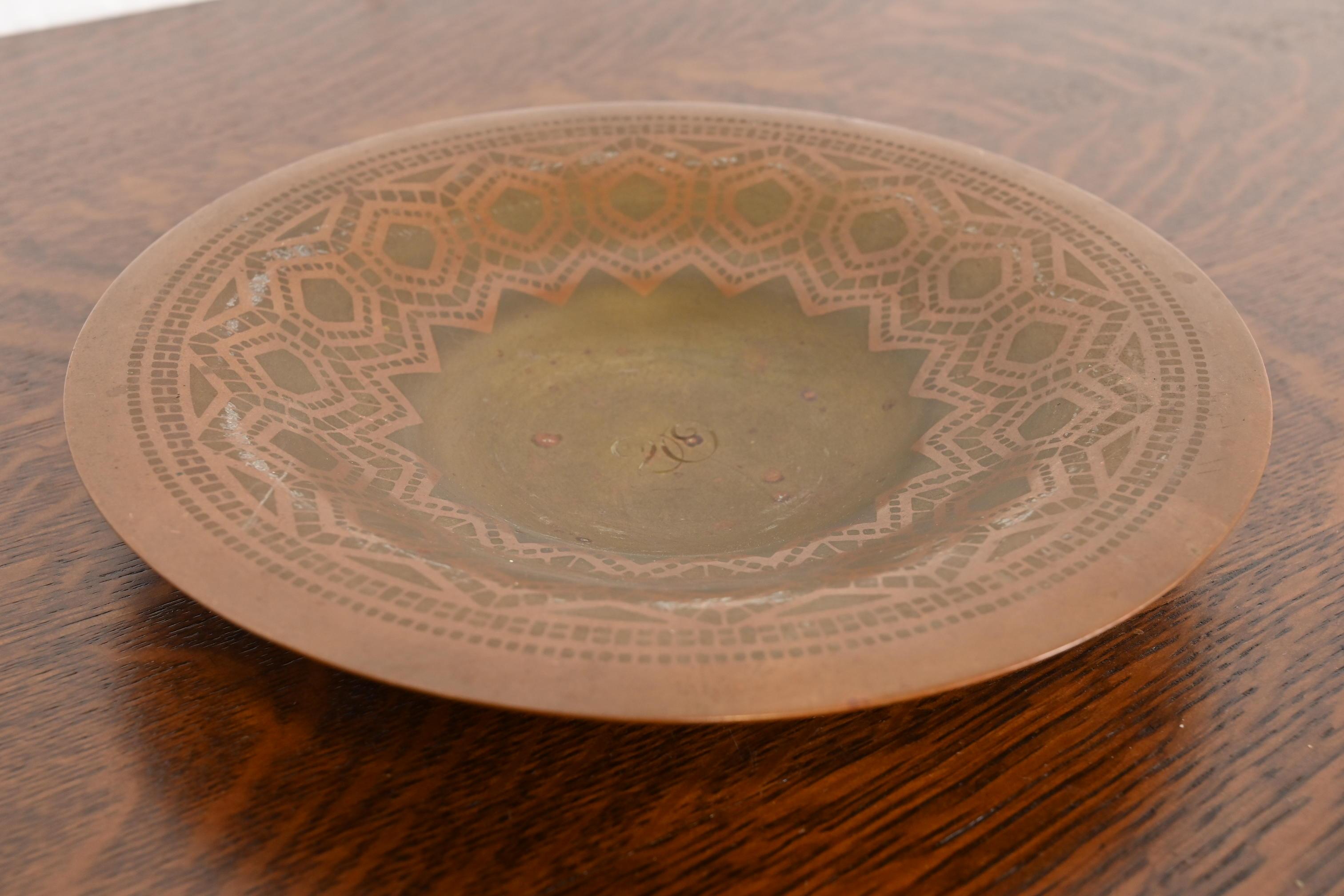 Tiffany & Co. Antike Dekoschale aus Bronze in Form einer Dekoschale, um 1900 (amerikanisch) im Angebot