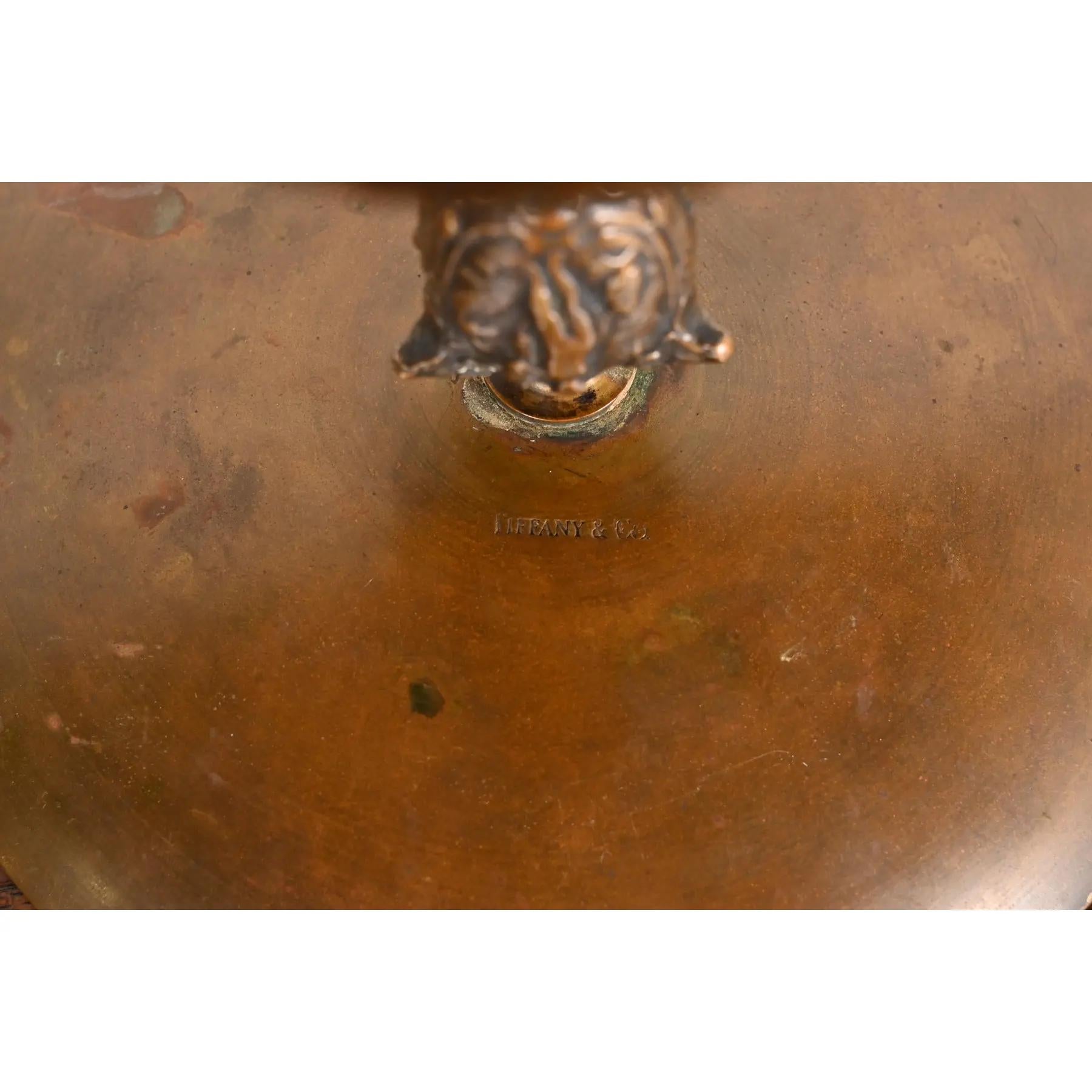 Tiffany & Co. Antico piatto da portata o tazza neoclassica in bronzo in vendita 4