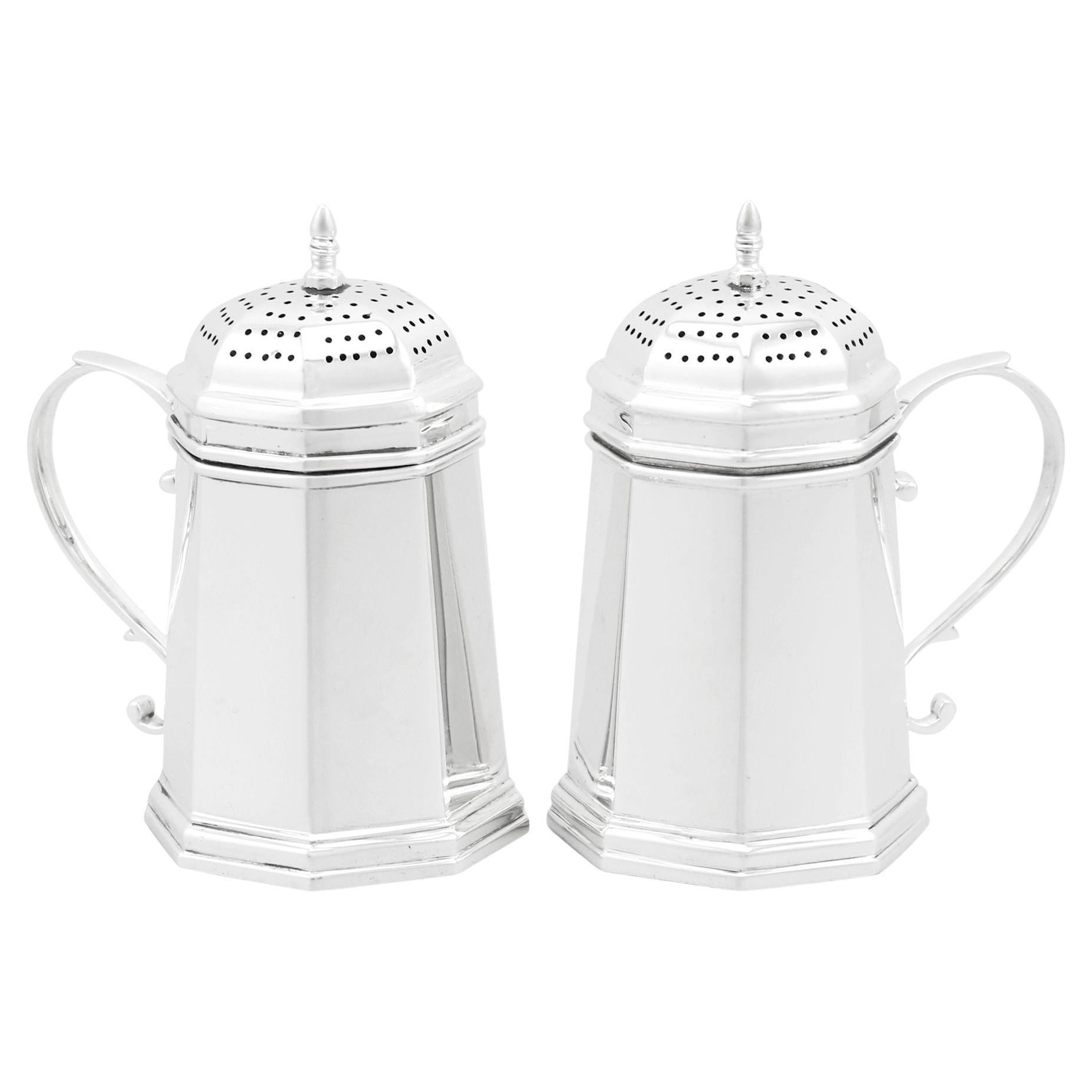 Ancienne paire de poivrières de cuisine américaines en argent sterling par Tiffany & Co.