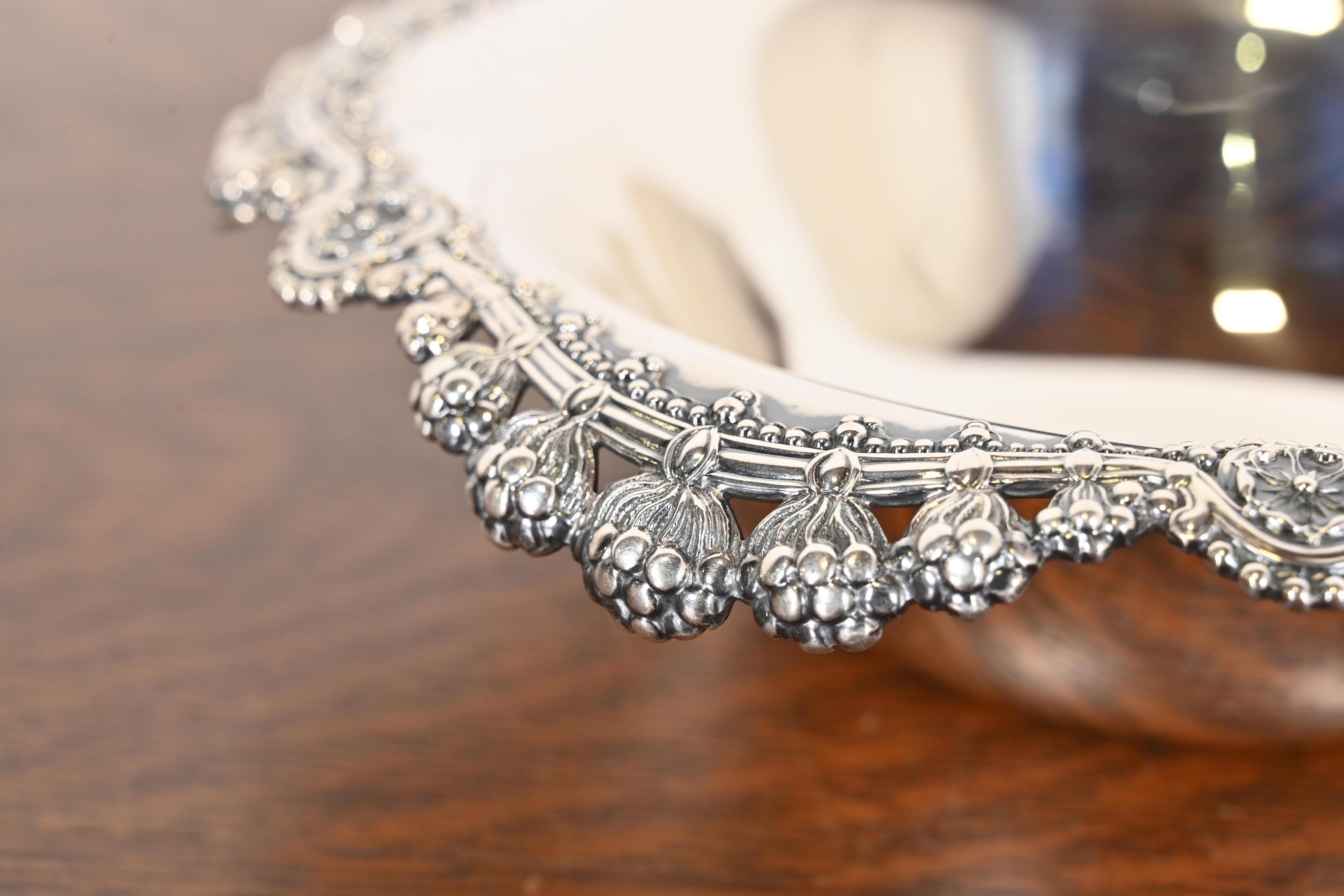 Tiffany & Co. Antique Sterling Silver Fruit Bowl or Centerpiece Bowl In Good Condition For Sale In South Bend, IN