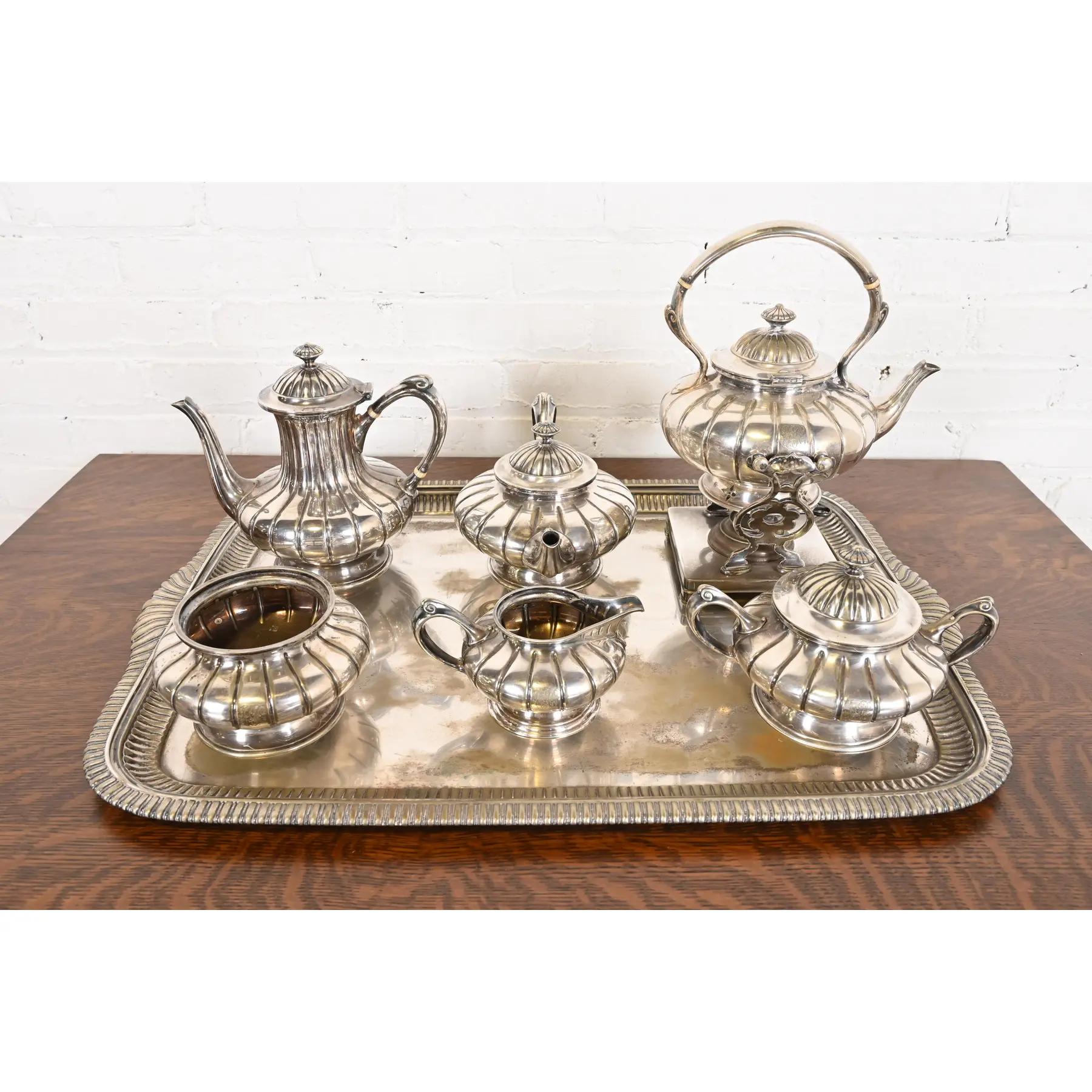 Tiffany & Co. Antiguo juego de café o té victoriano plateado Victoriano en venta