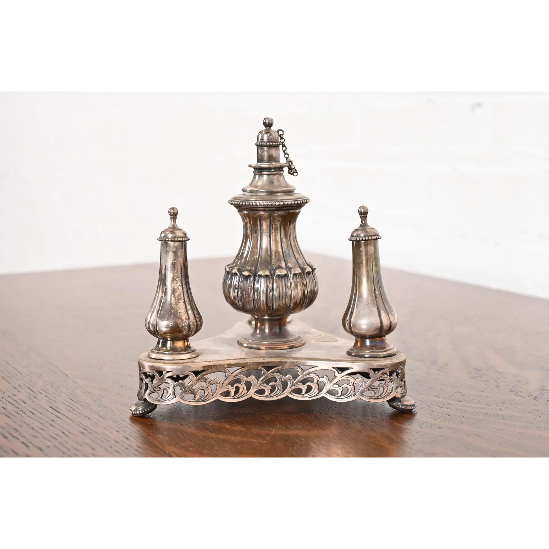 Américain Tiffany & Co. Antique briquet de table victorien en métal argenté en vente