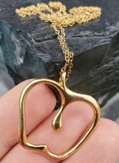 Tiffany & Co. Apple Pendant Elsa Peretti 18k Yellow Gold 30.5" chain Necklace