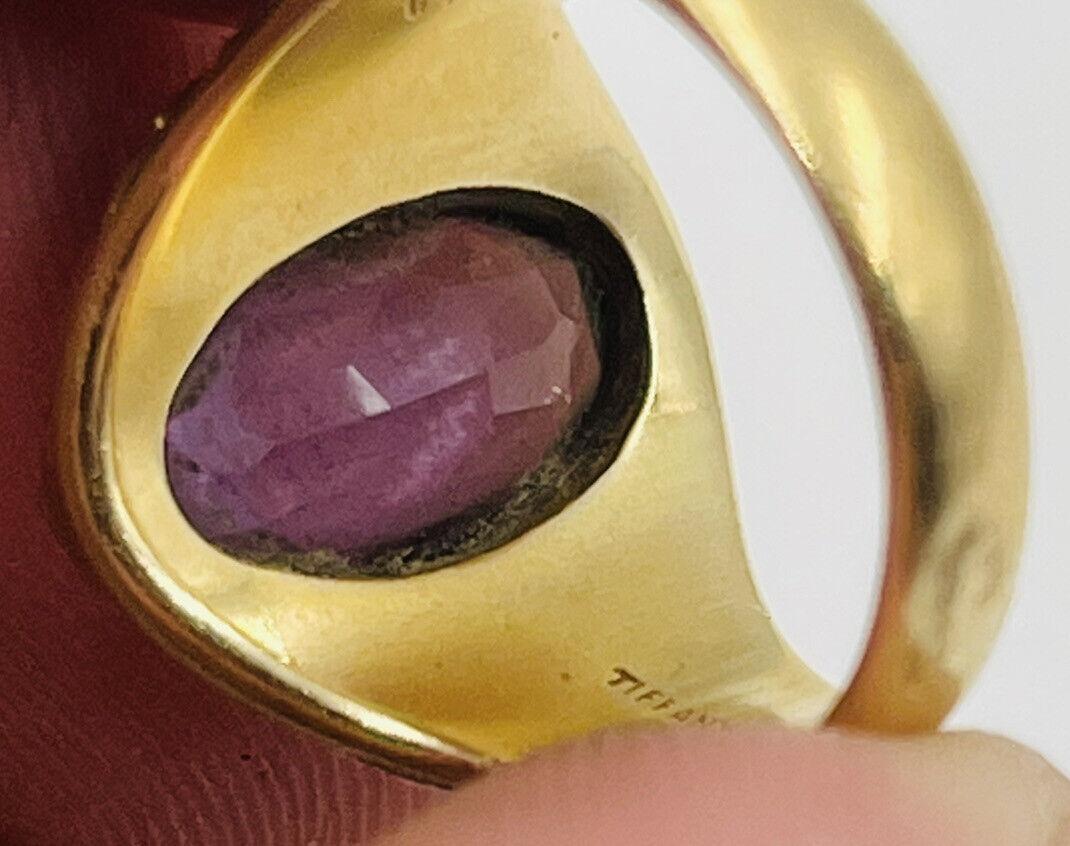 Tiffany & Co. Art Deco 14k Yellow Gold & Amethyst Hunter College Class Ring Rare In Good Condition For Sale In Beverly Hills, CA