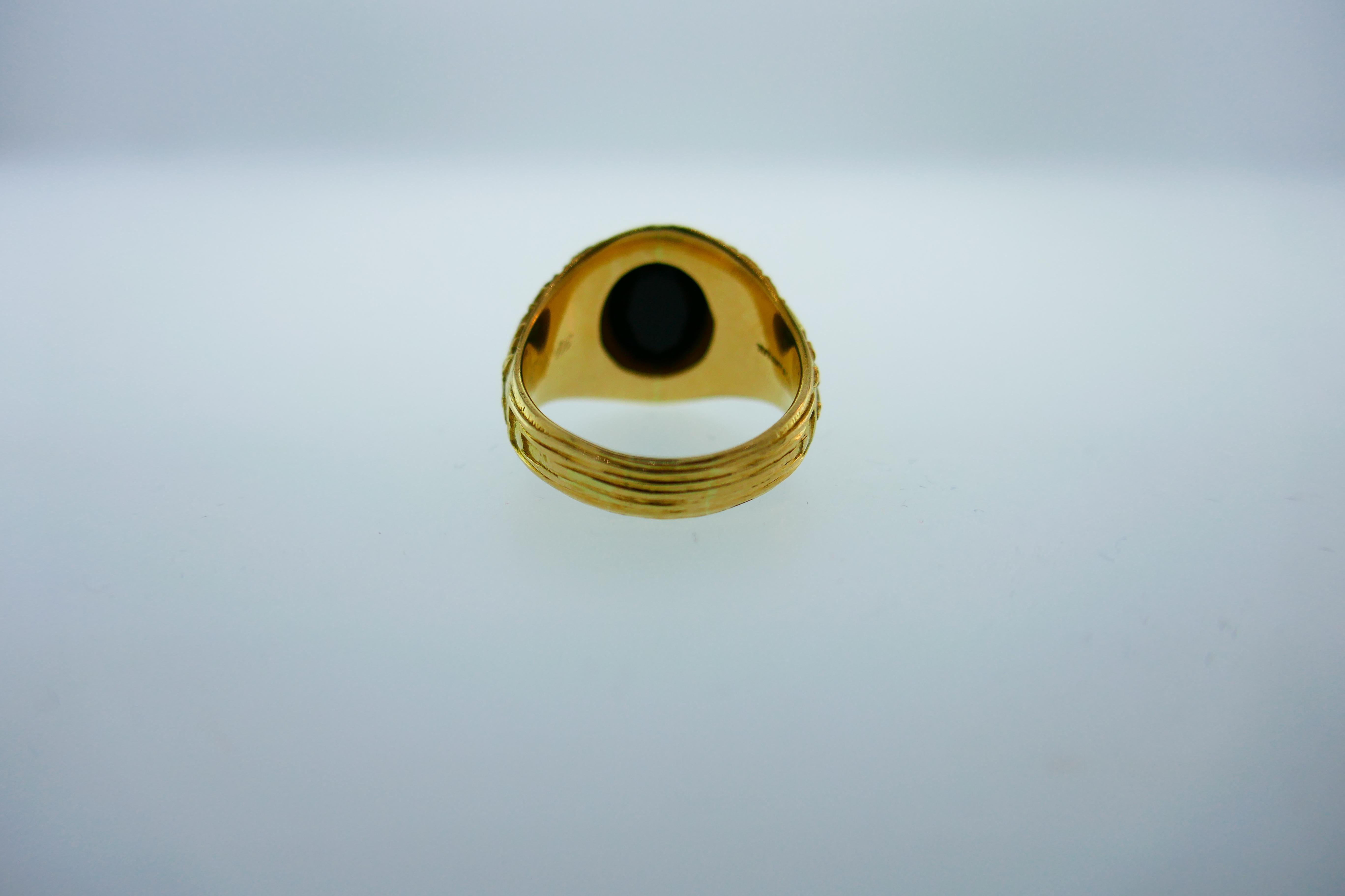 Tiffany & Co. Art Deco 14k Yellow Gold and Onyx College Class Ring, circa 1922 In Good Condition In Beverly Hills, CA
