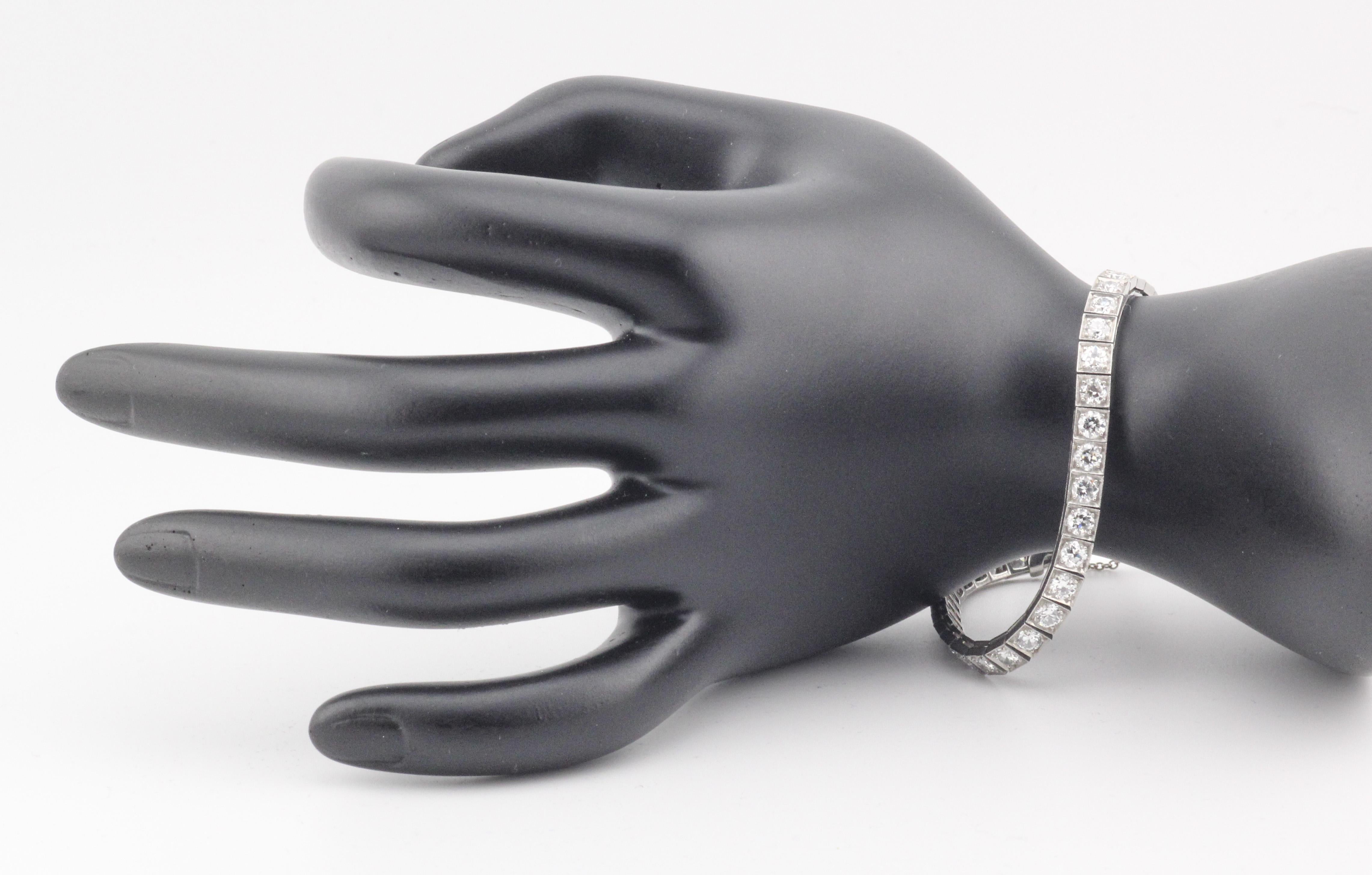 Tiffany & Co. Art Deco 5 CTW Diamant Smaragd Platin Linie Tennisarmband im Angebot 3