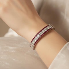 Tiffany & Co. Pulsera Art Decó de Birmania de rubíes y diamantes sin calentar