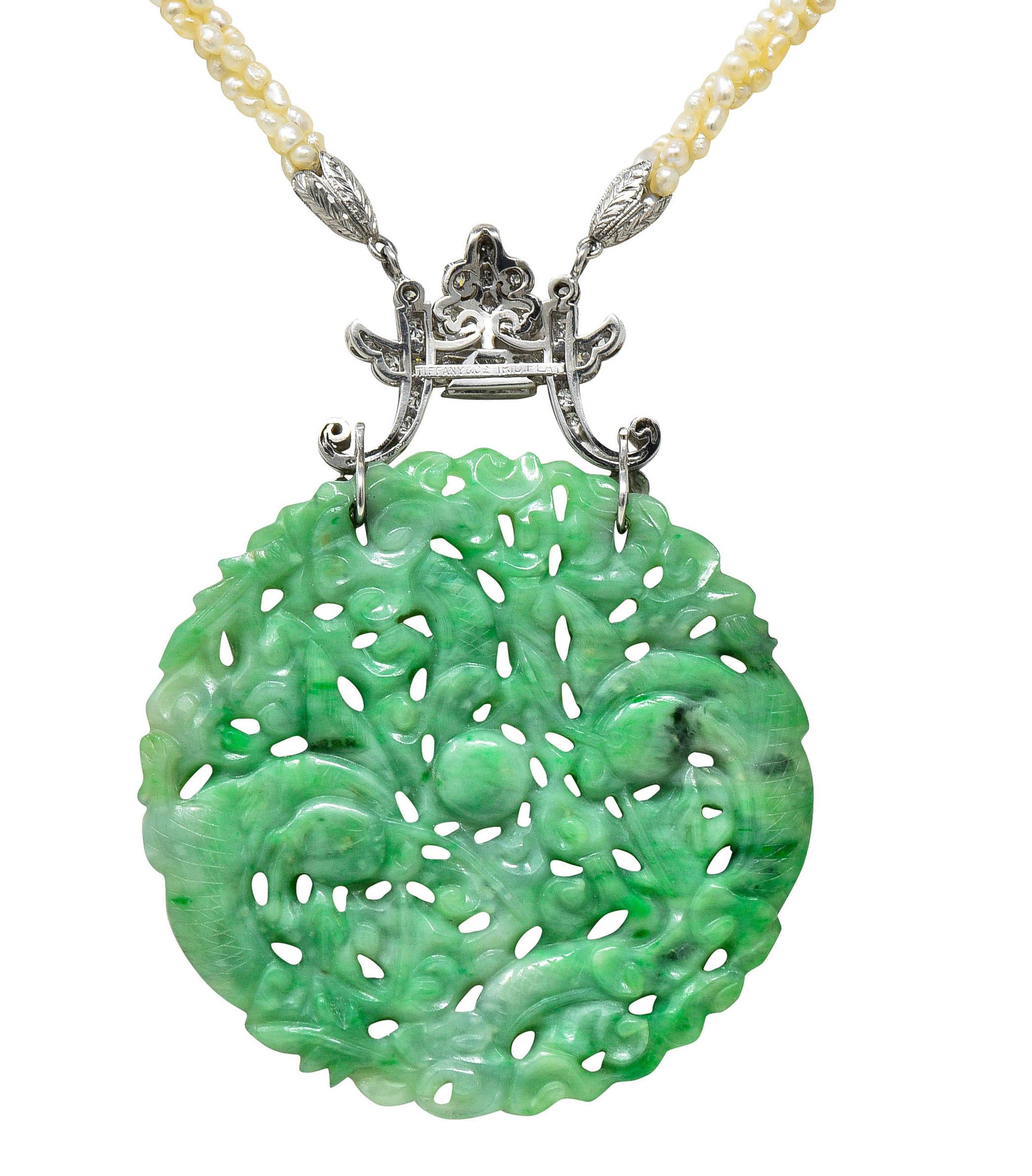 Tiffany & Co. Platin-Halskette, geschnitzte Jade, Drache, Saatperle, Diamant im Art déco-Stil im Angebot 3