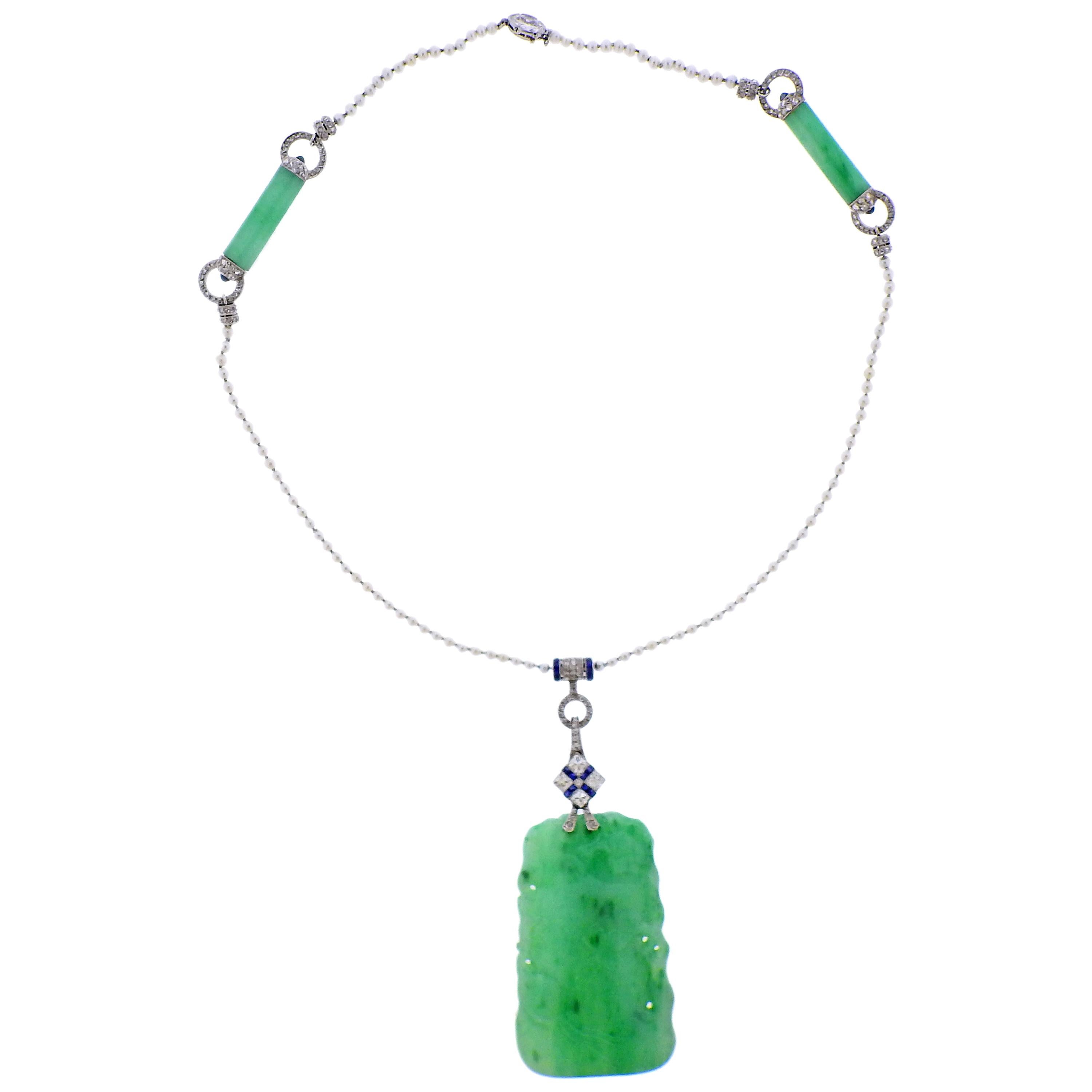 Platin-Halskette mit geschnitztem Jade-Perlen-Diamant-Saphir-Anhänger von Tiffany & Co