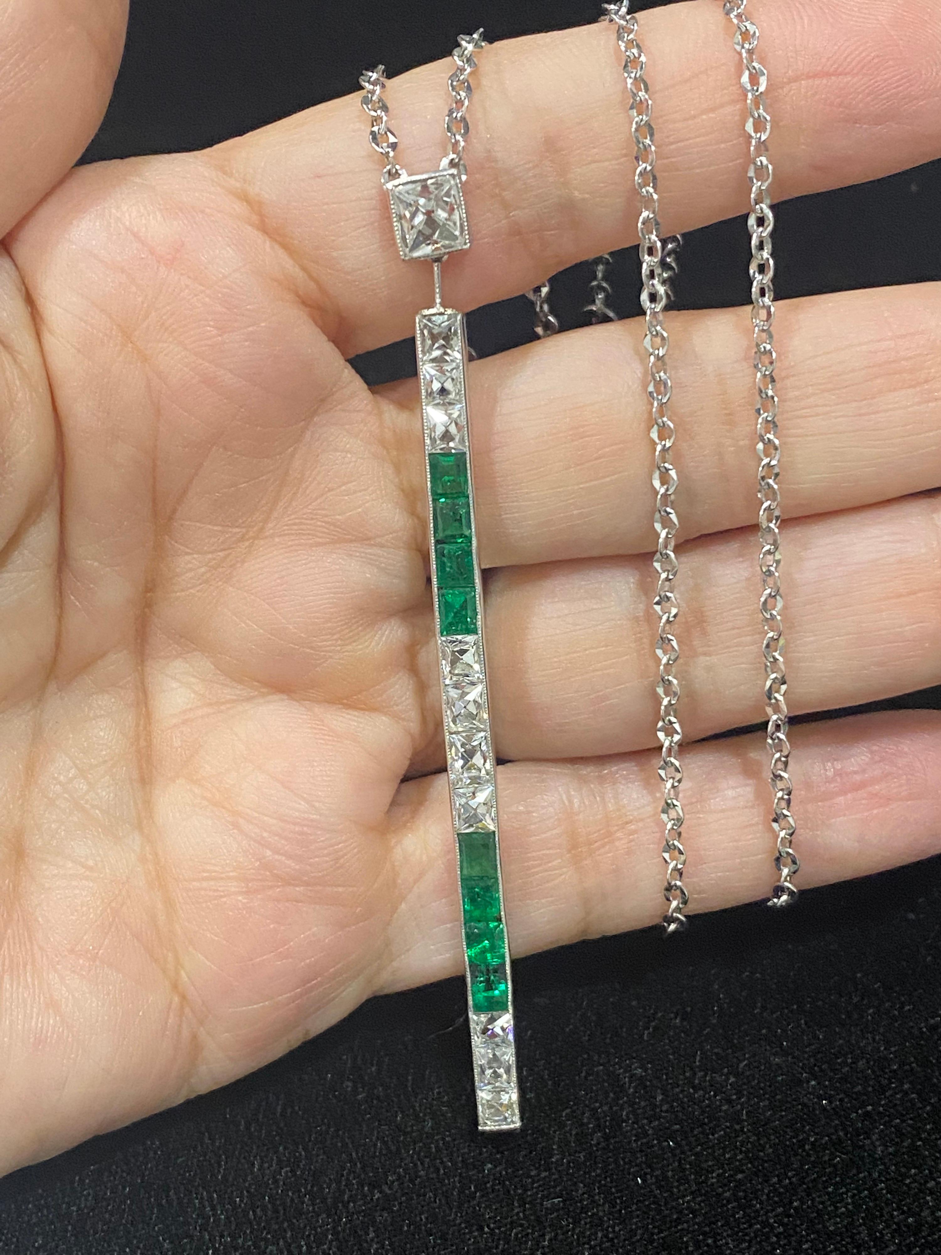 Tiffany and Co. Art Deco Colombian Emerald Diamond Platinum Bar