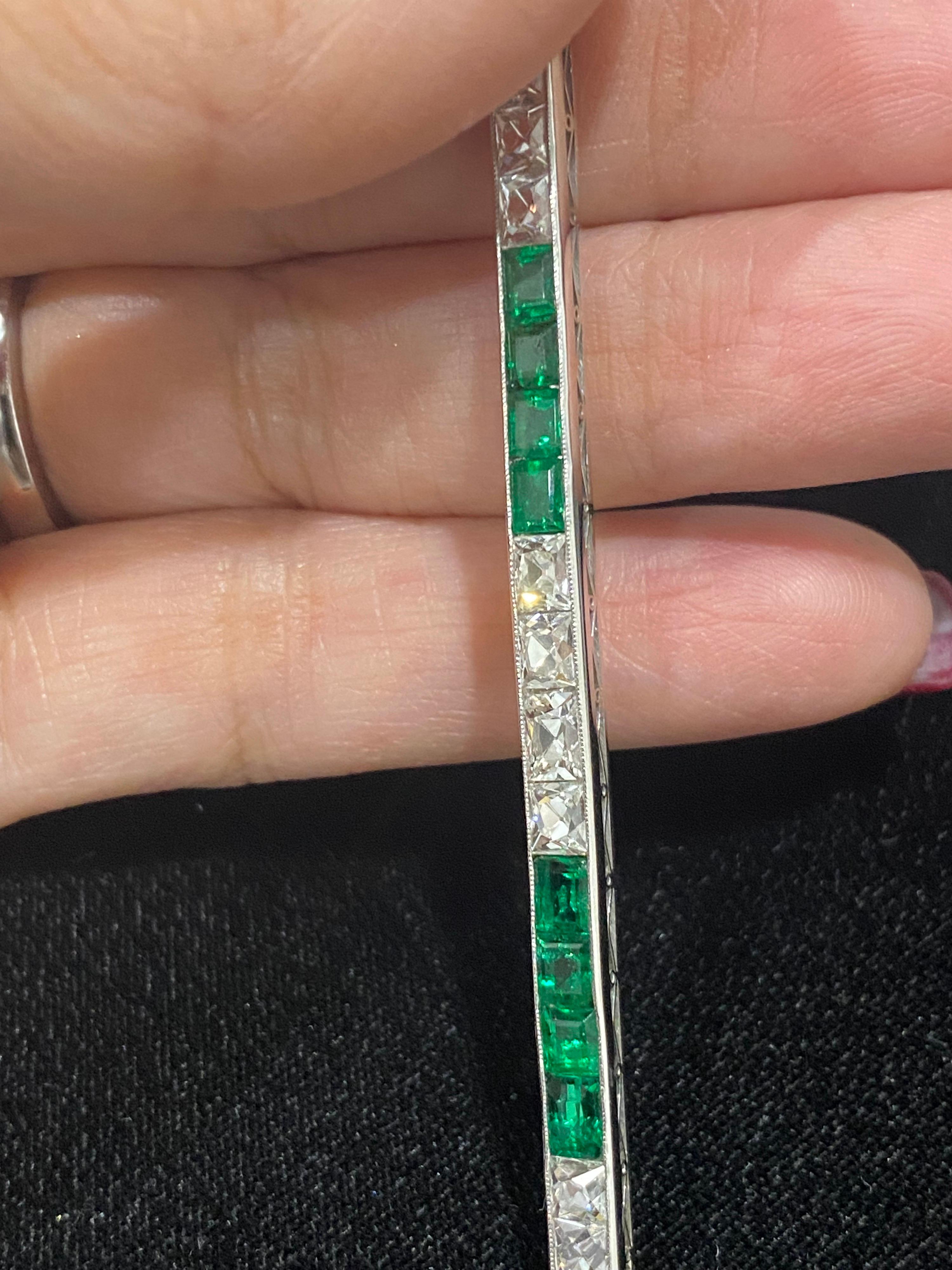Tiffany and Co. Art Deco Colombian Emerald Diamond Platinum Bar