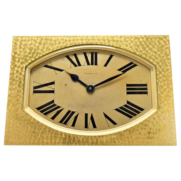 Tiffany & Co. Art Deco French Made Hammered Brass and Gilt Desk Clock, 1930s For Sale