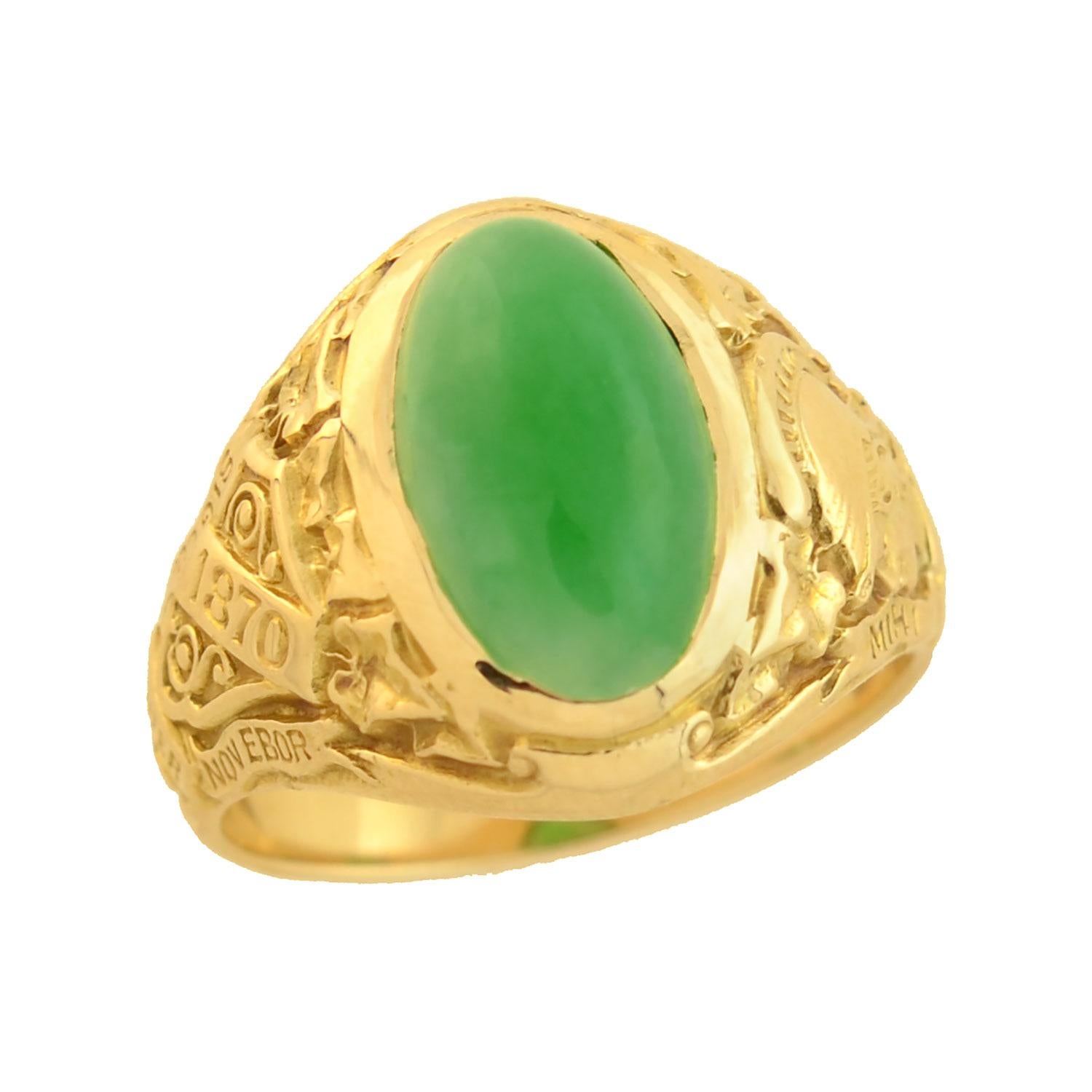 Tiffany & Co. Art Deco Jade Cabochon Hunter College 1928 Class Ring In Excellent Condition For Sale In Narberth, PA