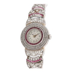 Tiffany & Co Montre Art déco pour femmes en platine, diamants et rubis