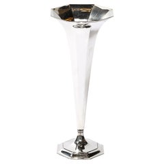 Tiffany & Co. Art Deco Achteckige Trompetenvase aus Sterlingsilber