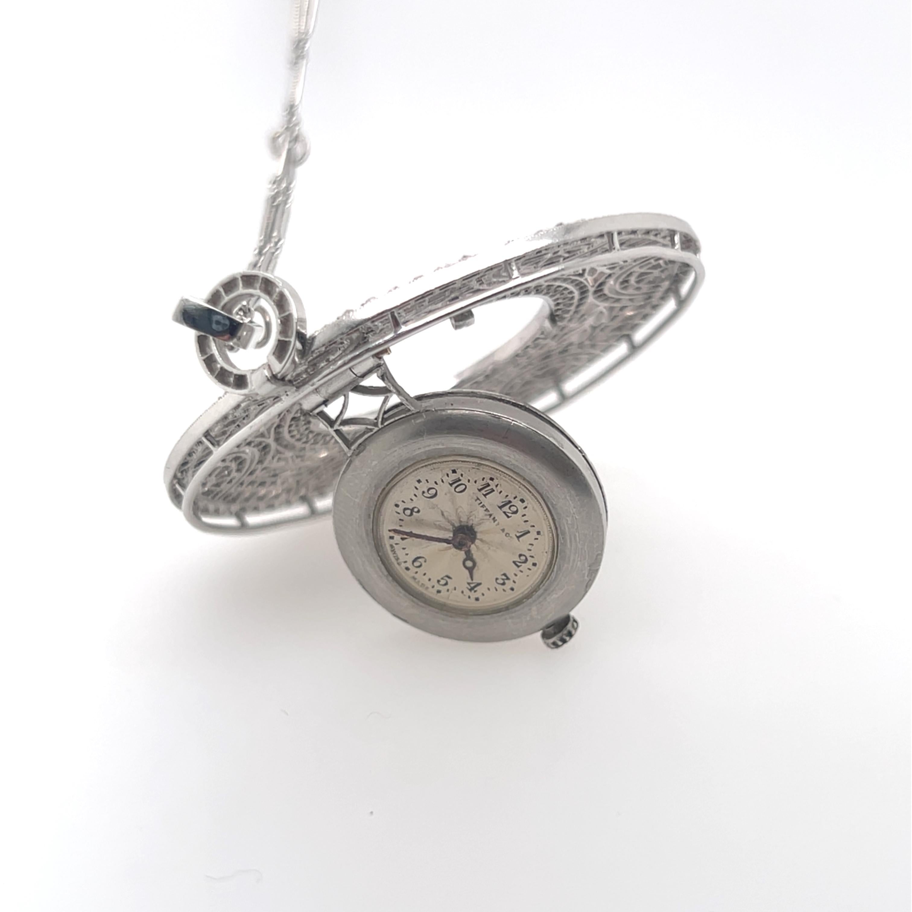 Tiffany & Co. Orologio con ciondolo in platino e perle naturali Art Deco In condizioni buone in vendita a London, GB