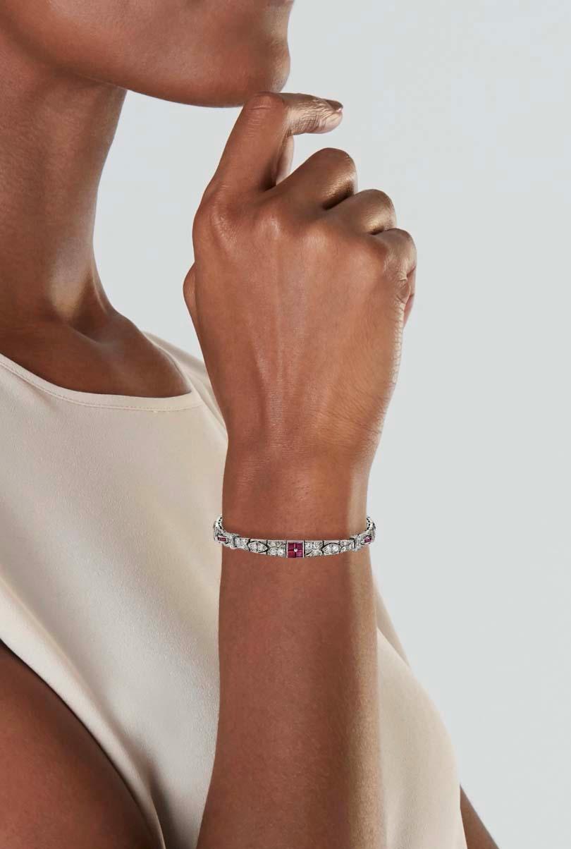 Tiffany & Co. Art-déco-Armband mit Rubin und Diamanten (Art déco) im Angebot