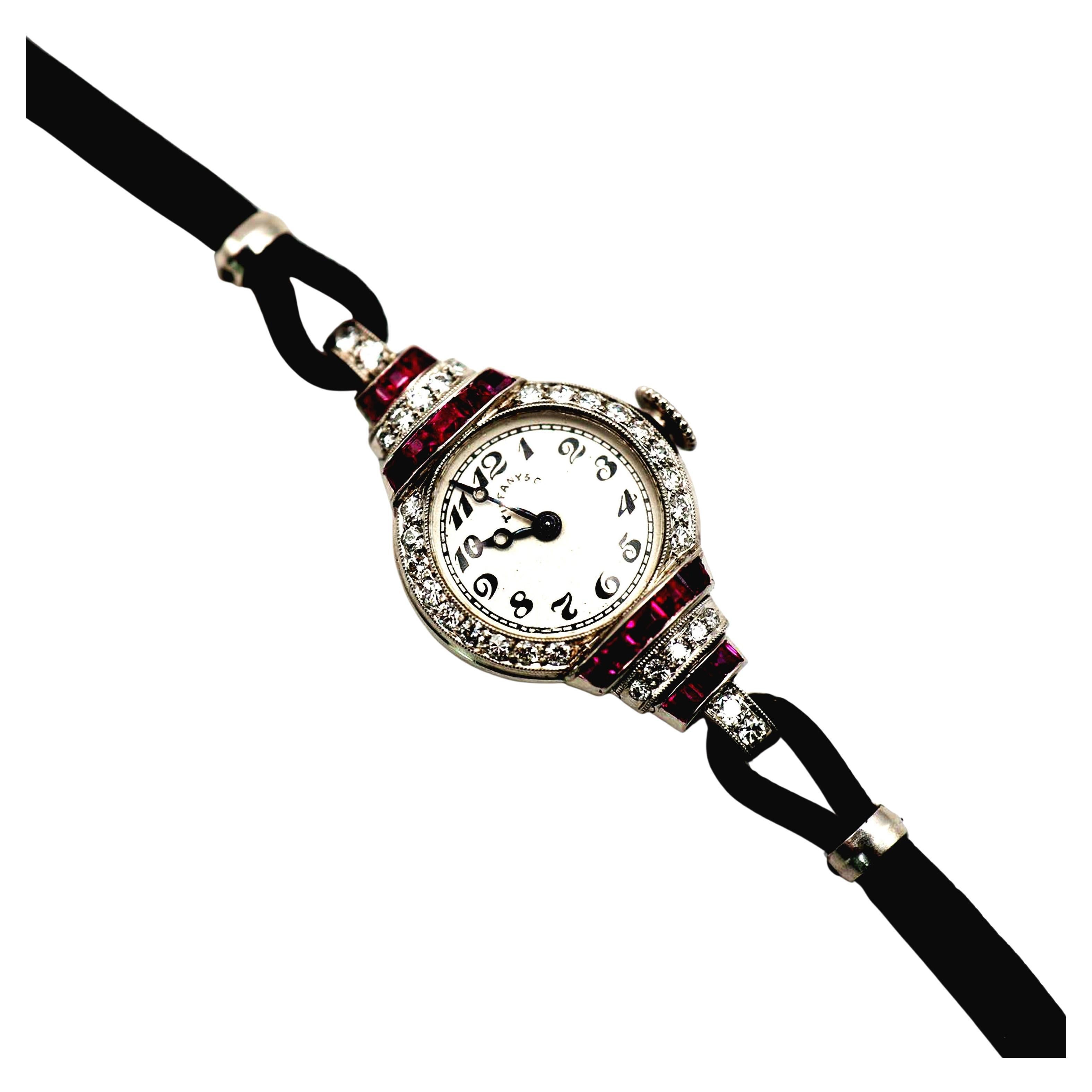 Tiffany & Co. Orologio da cocktail Art Deco con diamanti, rubini e platino, con doppia Corde
