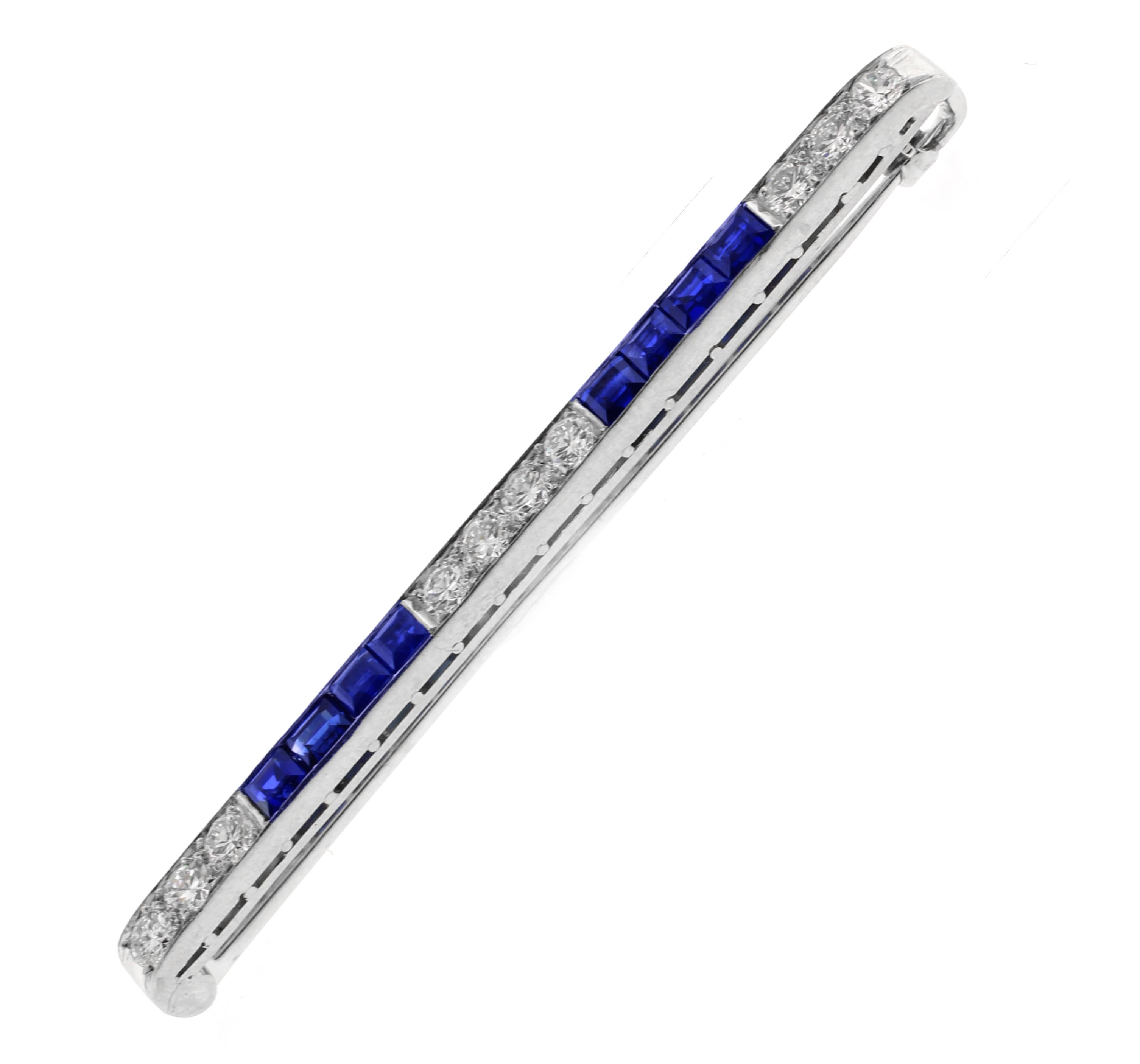 Tiffany & Co. Spilletta Art Deco con zaffiro e diamante a forma di bar In condizioni ottime in vendita a Bethesda, MD