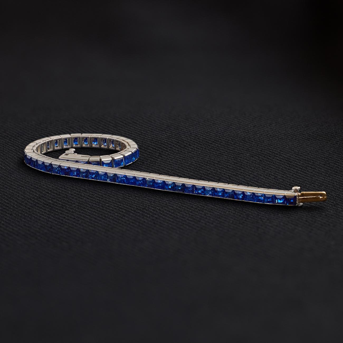 Tiffany & Co. Art Deco Sapphire Line Bracelet In Good Condition In London, GB