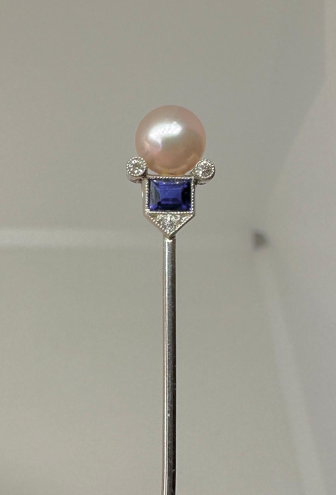 Tiffany & Co. Art Deco Sapphire Pearl Diamond Platinum Stick Pin Brooch, 1900 In Excellent Condition For Sale In New York, NY