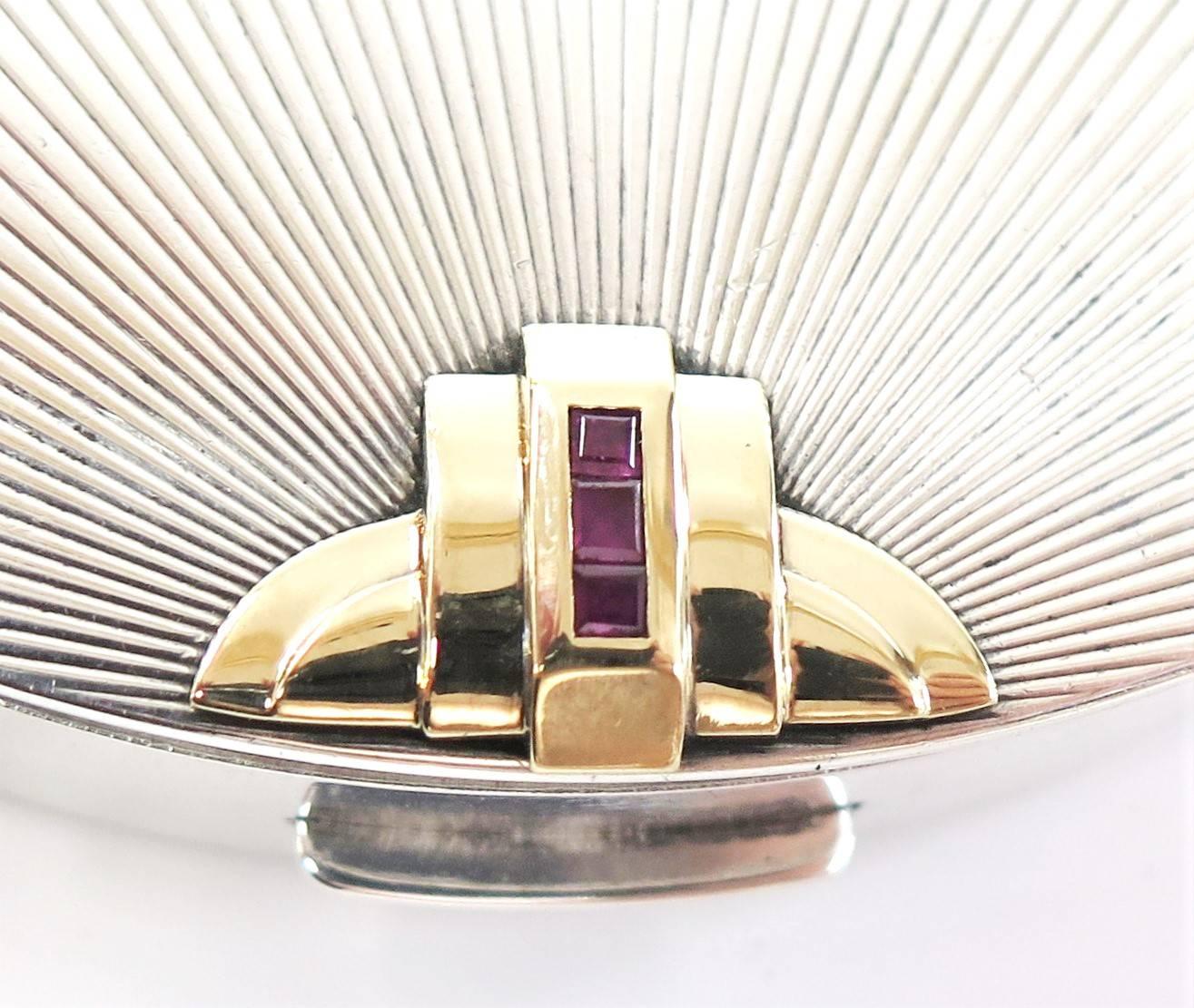 Tiffany & Co. Art Deco Sterling Silver, 14 Karat Gold, Rubies Compact circa 1930 For Sale 4