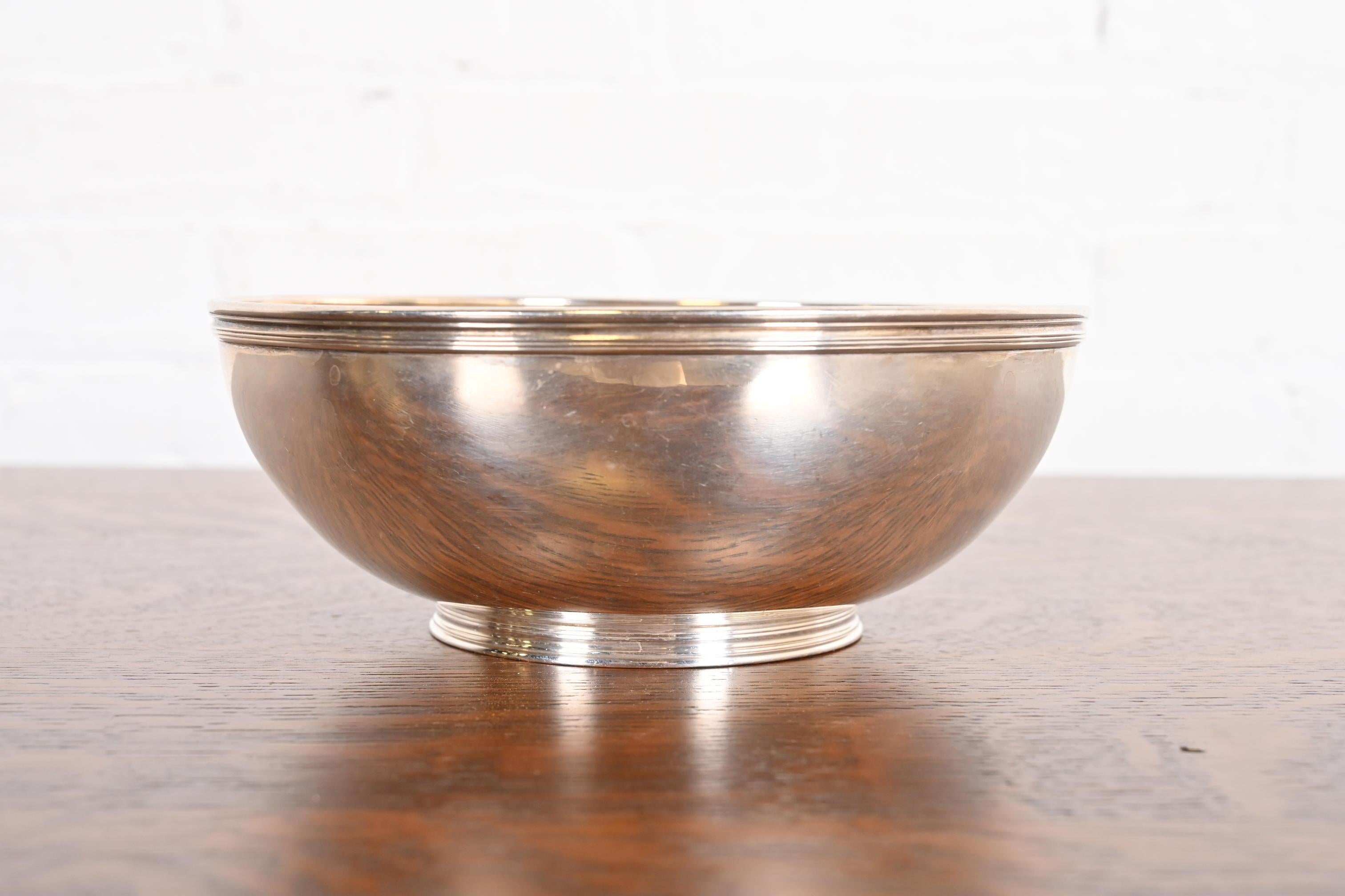 Tiffany & Co. Frutero o centro de mesa Art Déco de plata de ley Art Decó en venta