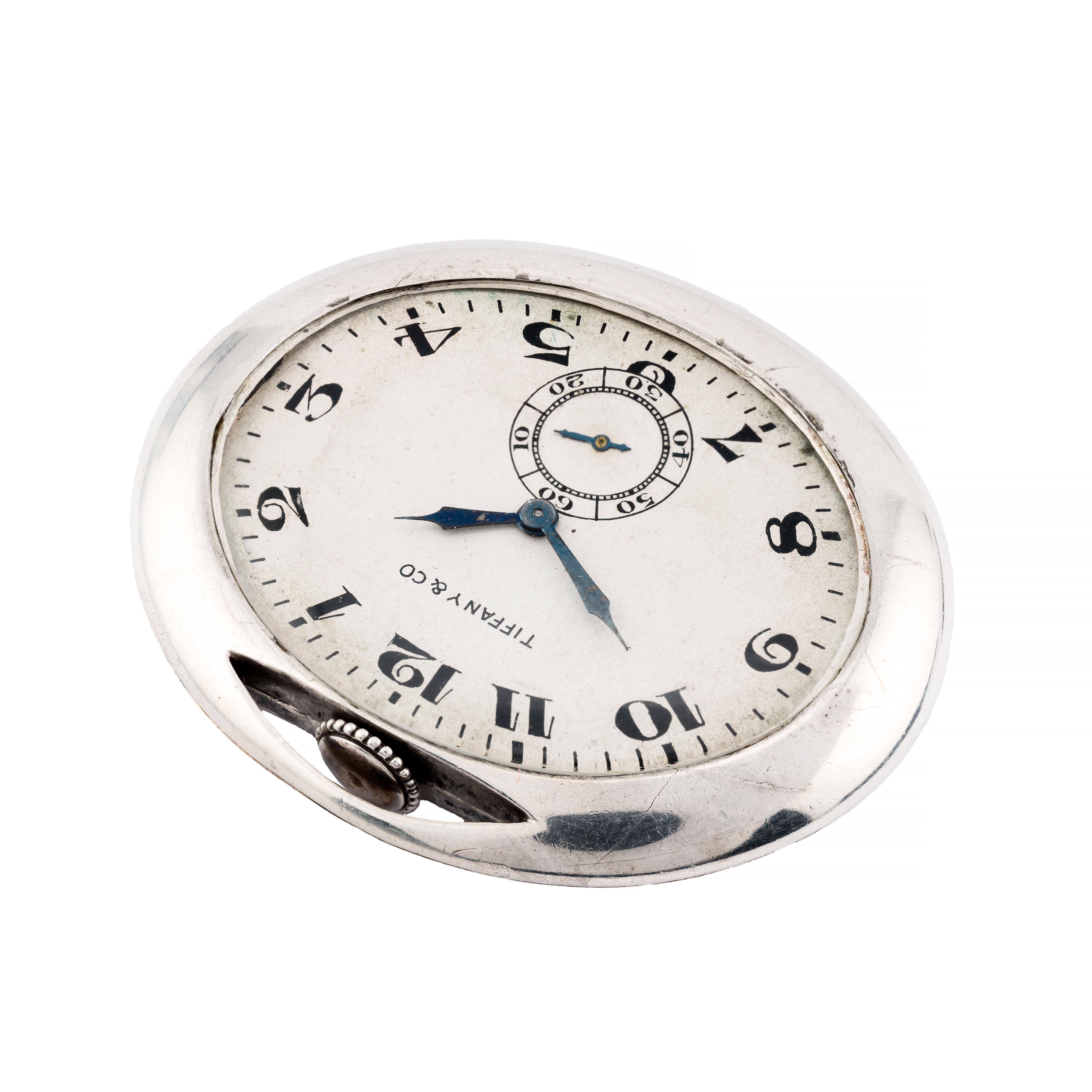 Montre de poche ovale Art déco en argent sterling Tiffany & Co par Longines Excellent état - En vente à Boston, MA