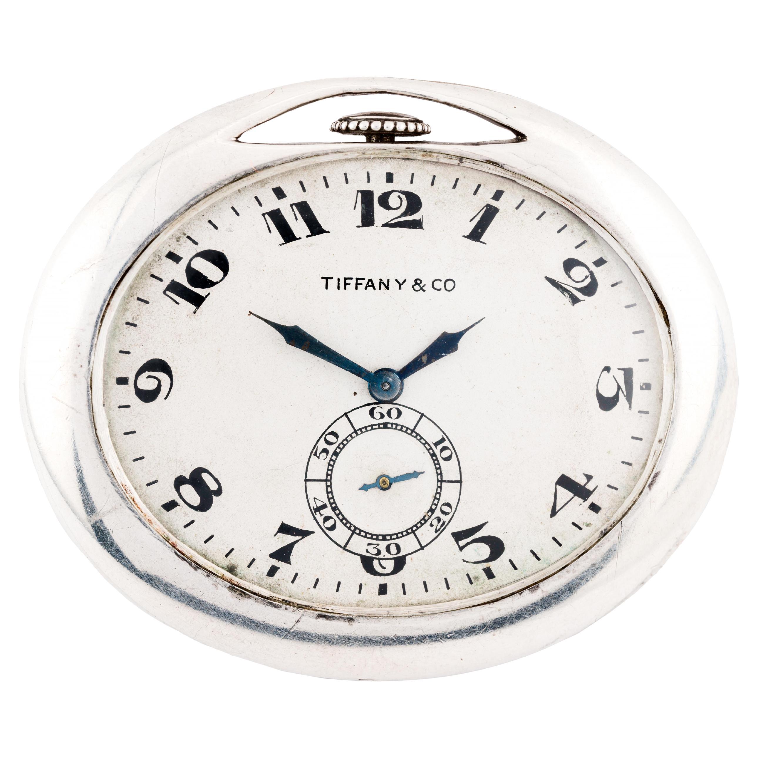 Montre de poche ovale Art déco en argent sterling Tiffany & Co par Longines en vente