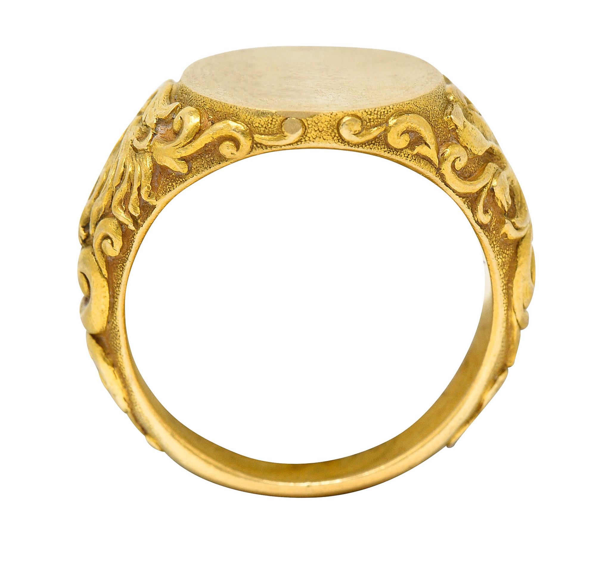 Tiffany & Co. Art Nouveau 18 Karat Gold Unisex Lion Signet Ring 6
