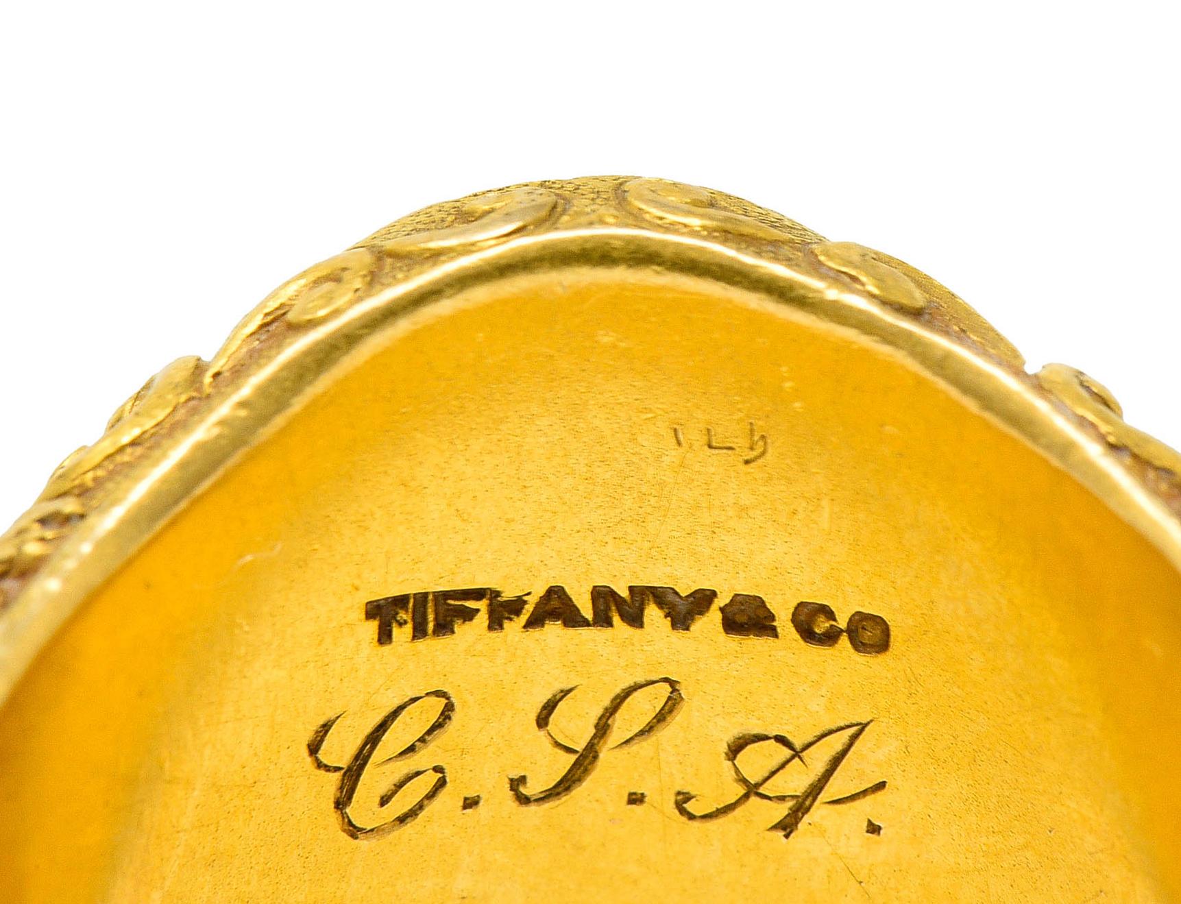 Tiffany & Co. Art Nouveau 18 Karat Gold Unisex Lion Signet Ring 4