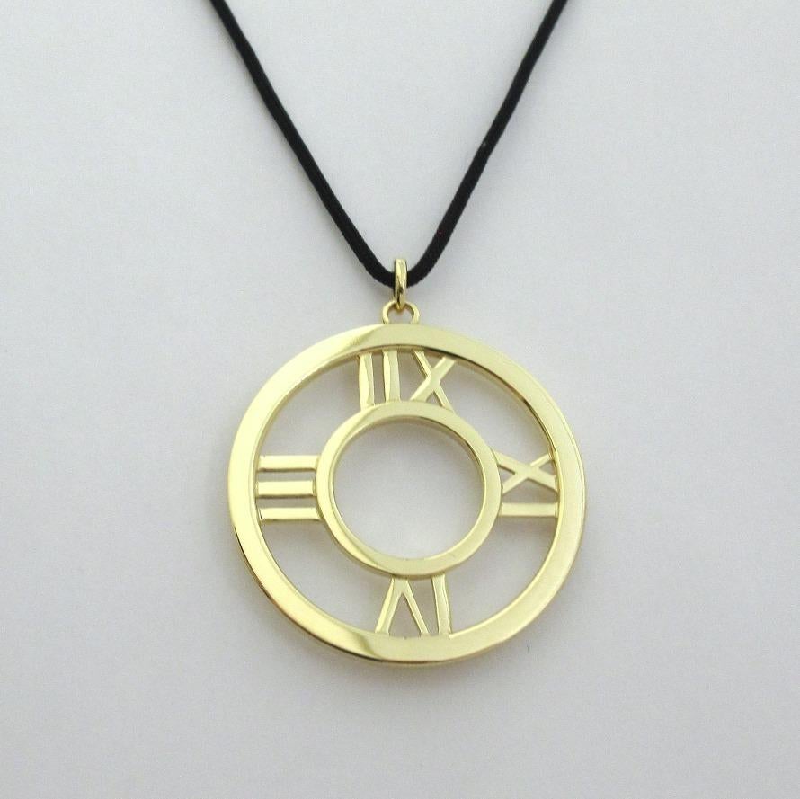 Women's TIFFANY & Co. Atlas 18K Gold 35mm Circle Pendant Necklace Large