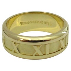 TIFFANY & Co. Atlas 18K Gold 7mm breit numerischer Ring 6